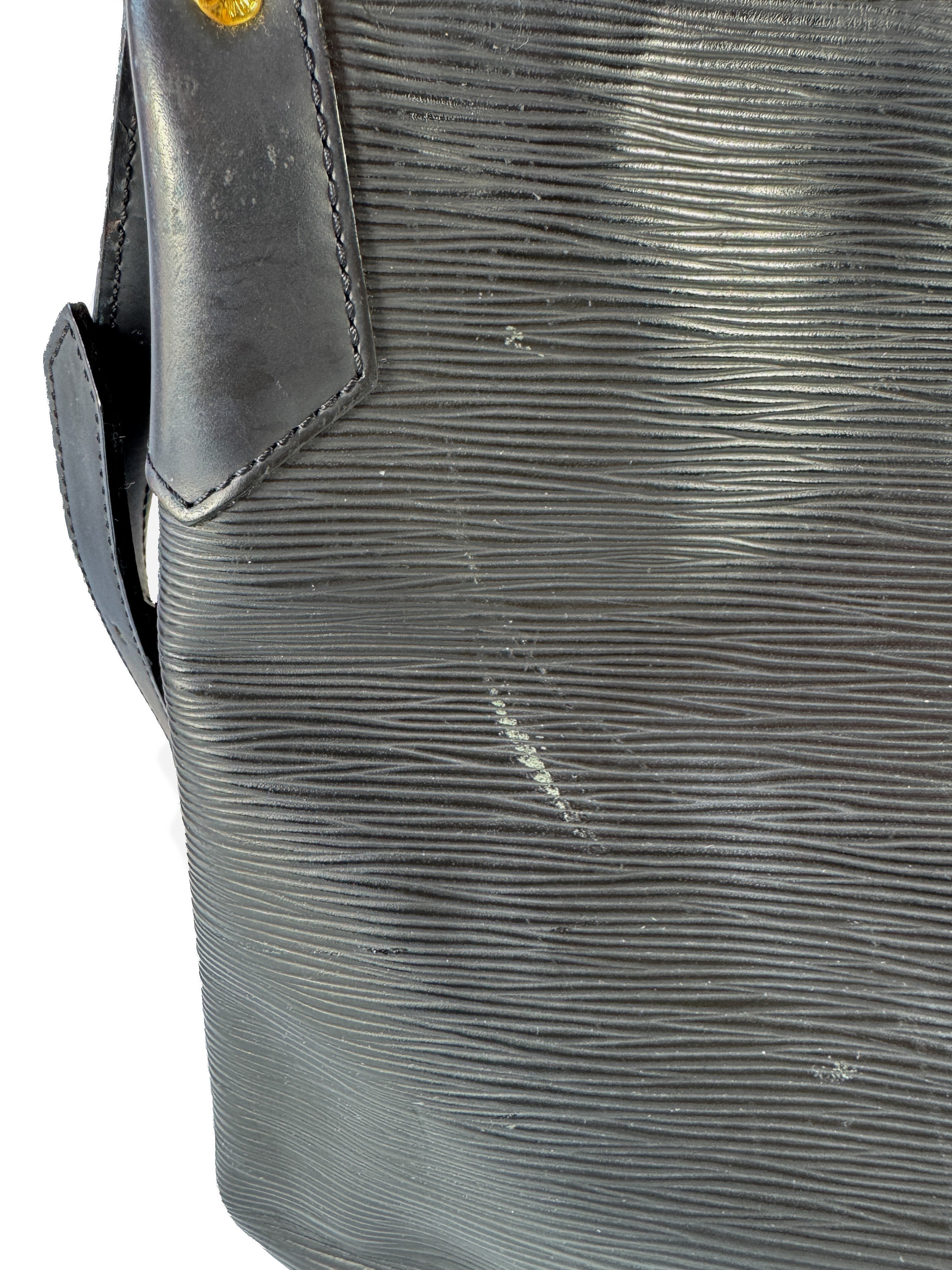 Louis Vuitton black epi Mandala MM FL0045