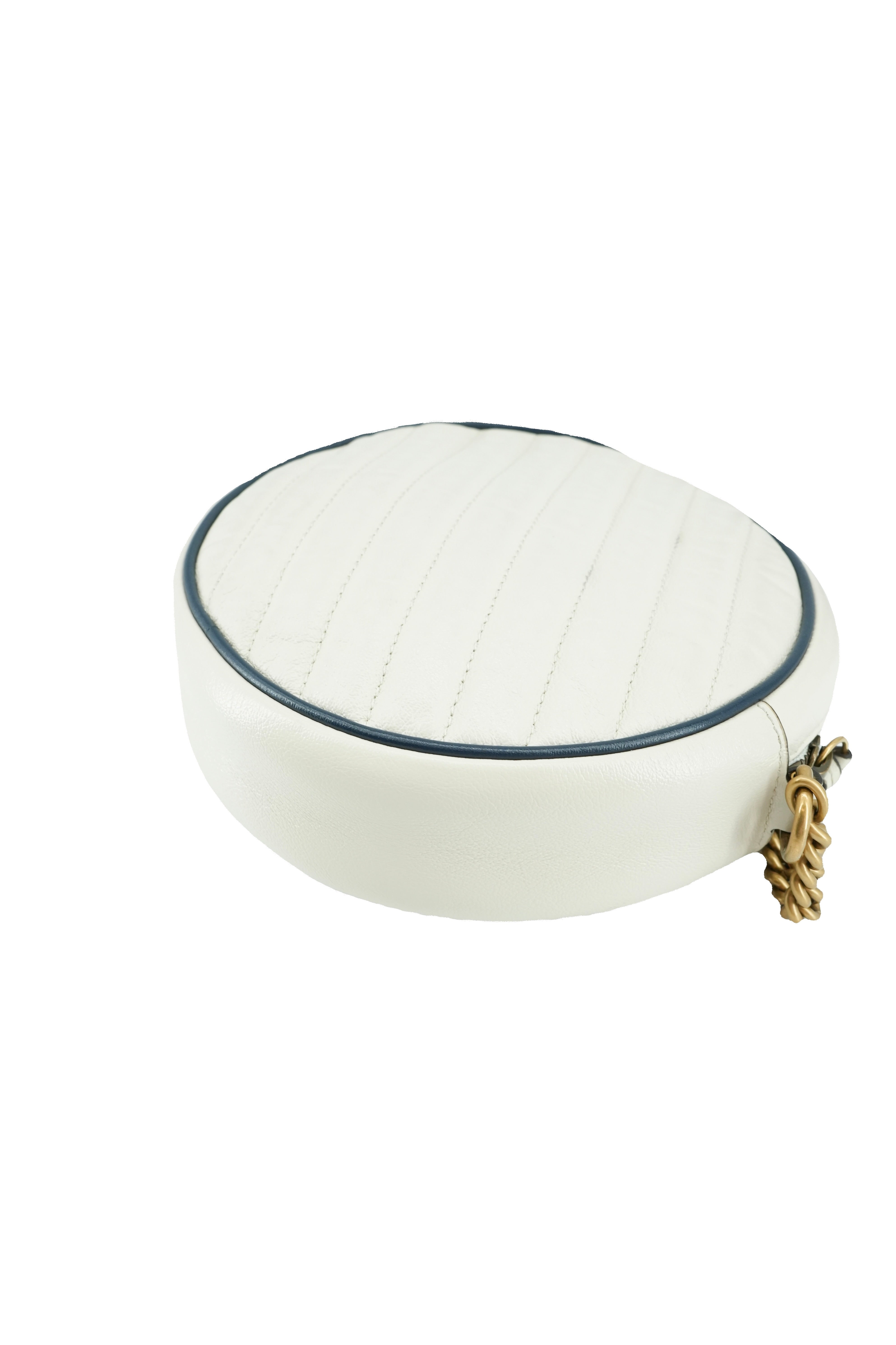 Gucci off white GG quilted Marmont round crossbody 550154 493075