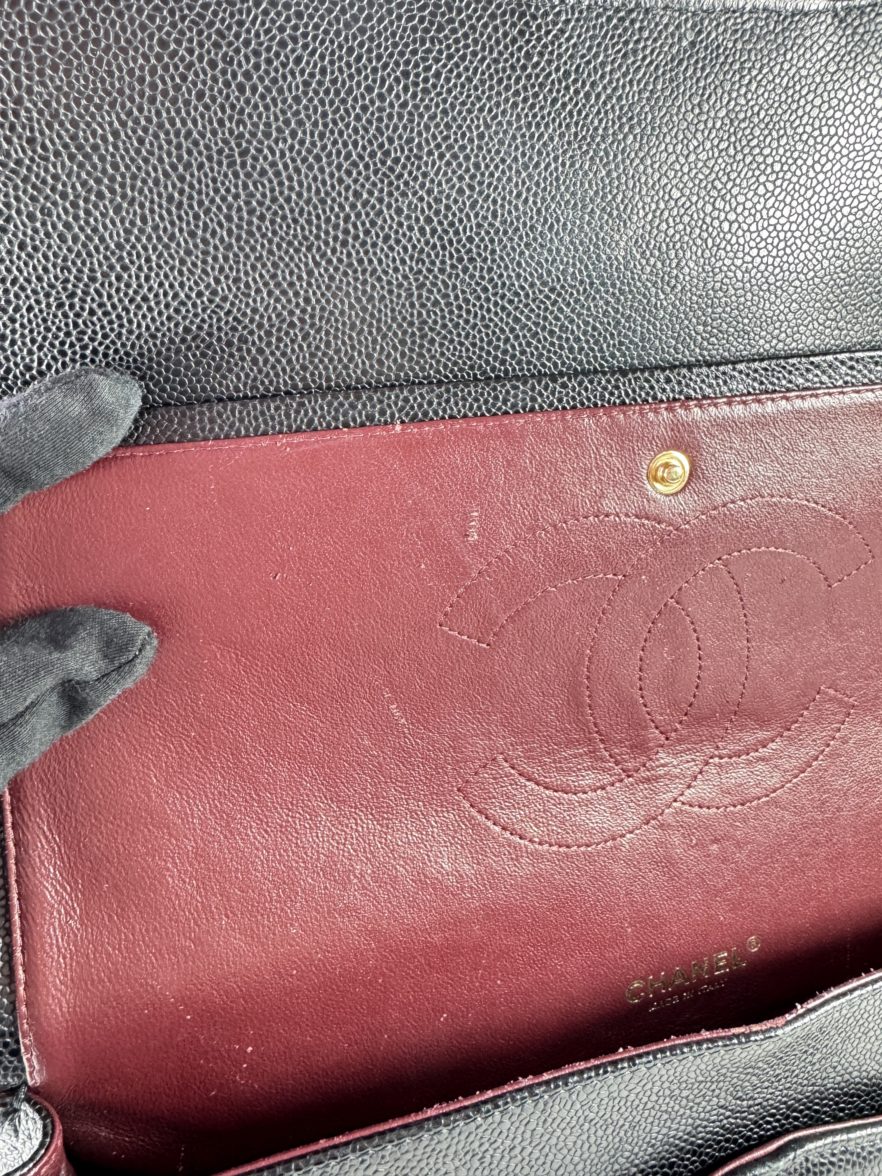 Chanel black maxi double flap Caviar 15369670