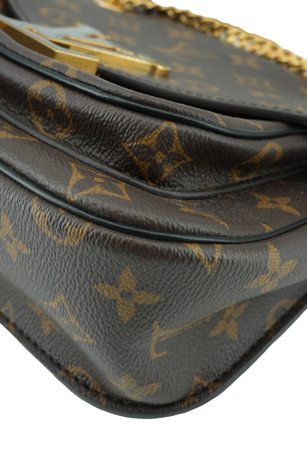 Louis Vuitton monogram Passy chain shoulder bag NFC