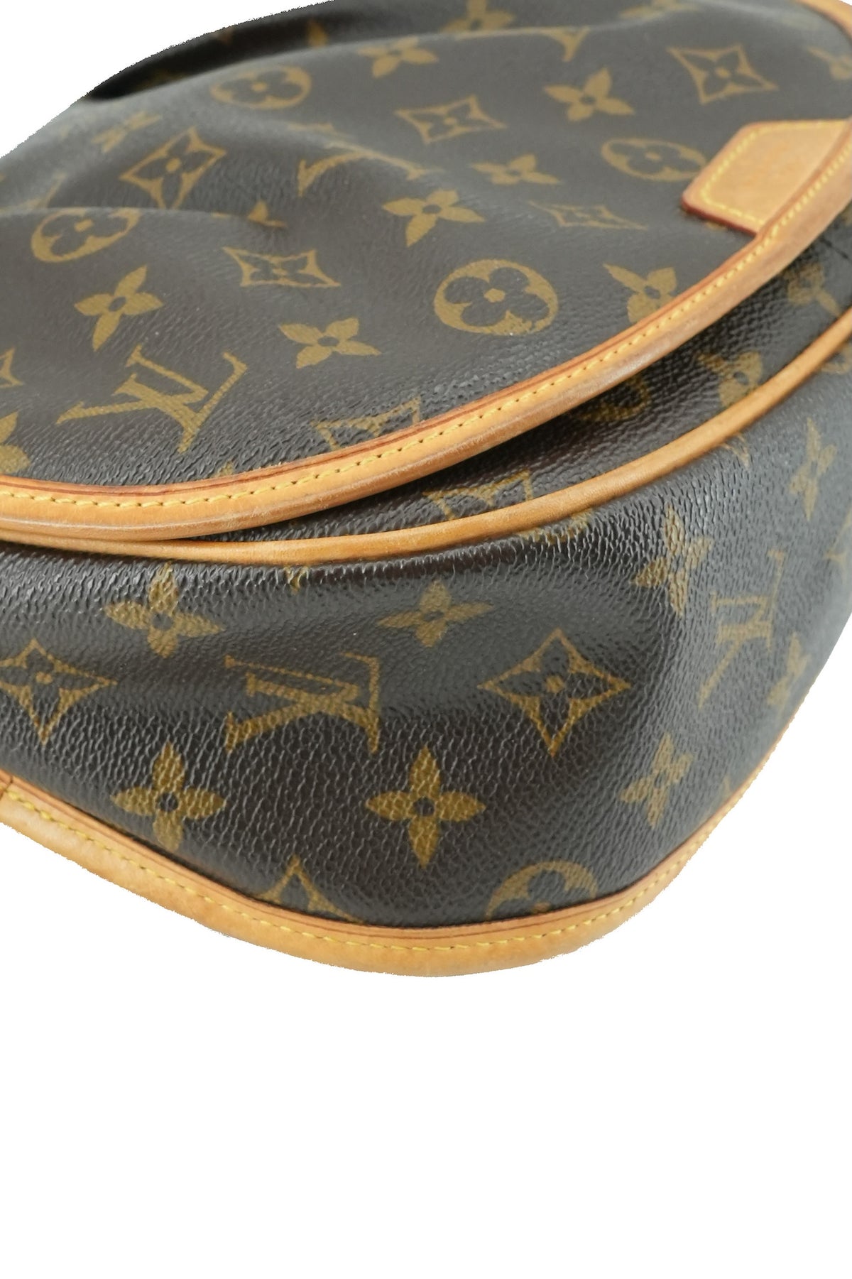 Louis Vuitton monogram Menilmontant PM DU3162