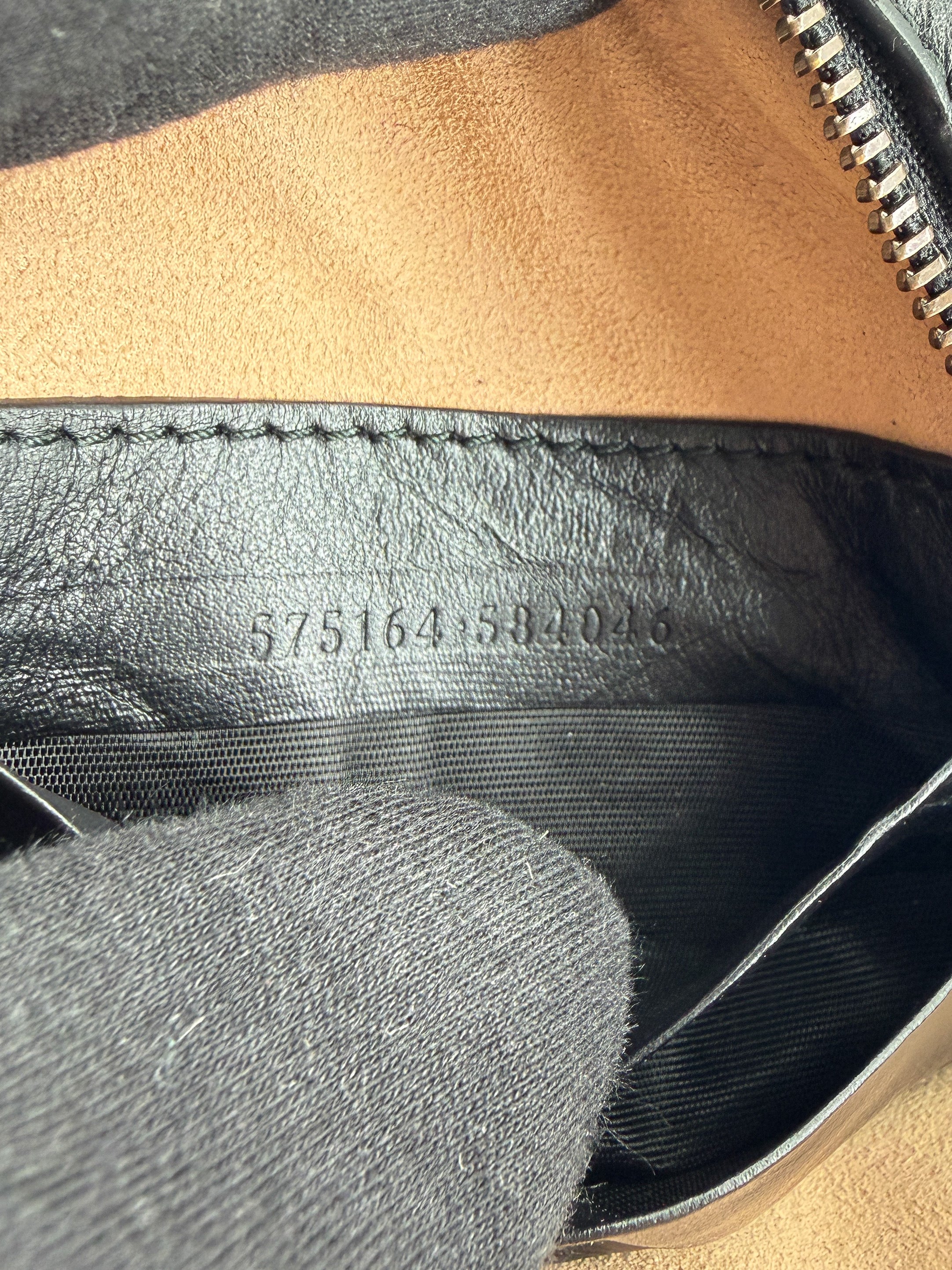 Gucci black Marmont GG wristlet 575164-584046