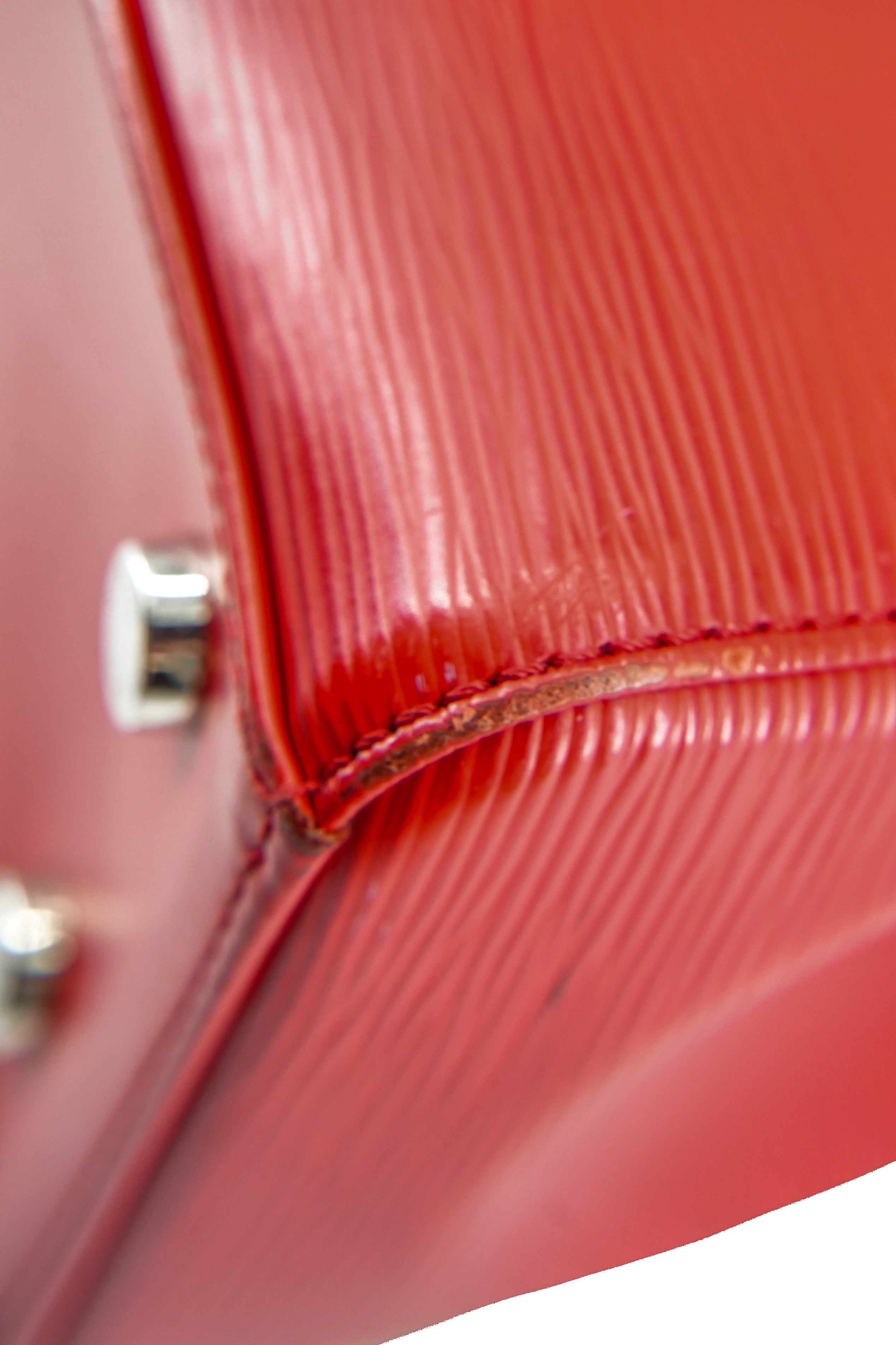 Louis Vuitton red epi leather Brea MM AA3174