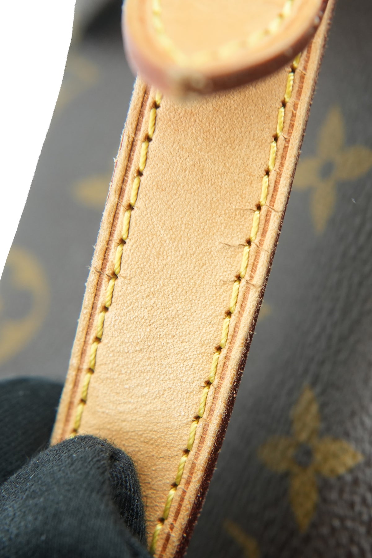 Louis Vuitton monogram Menilmontant PM DU3162