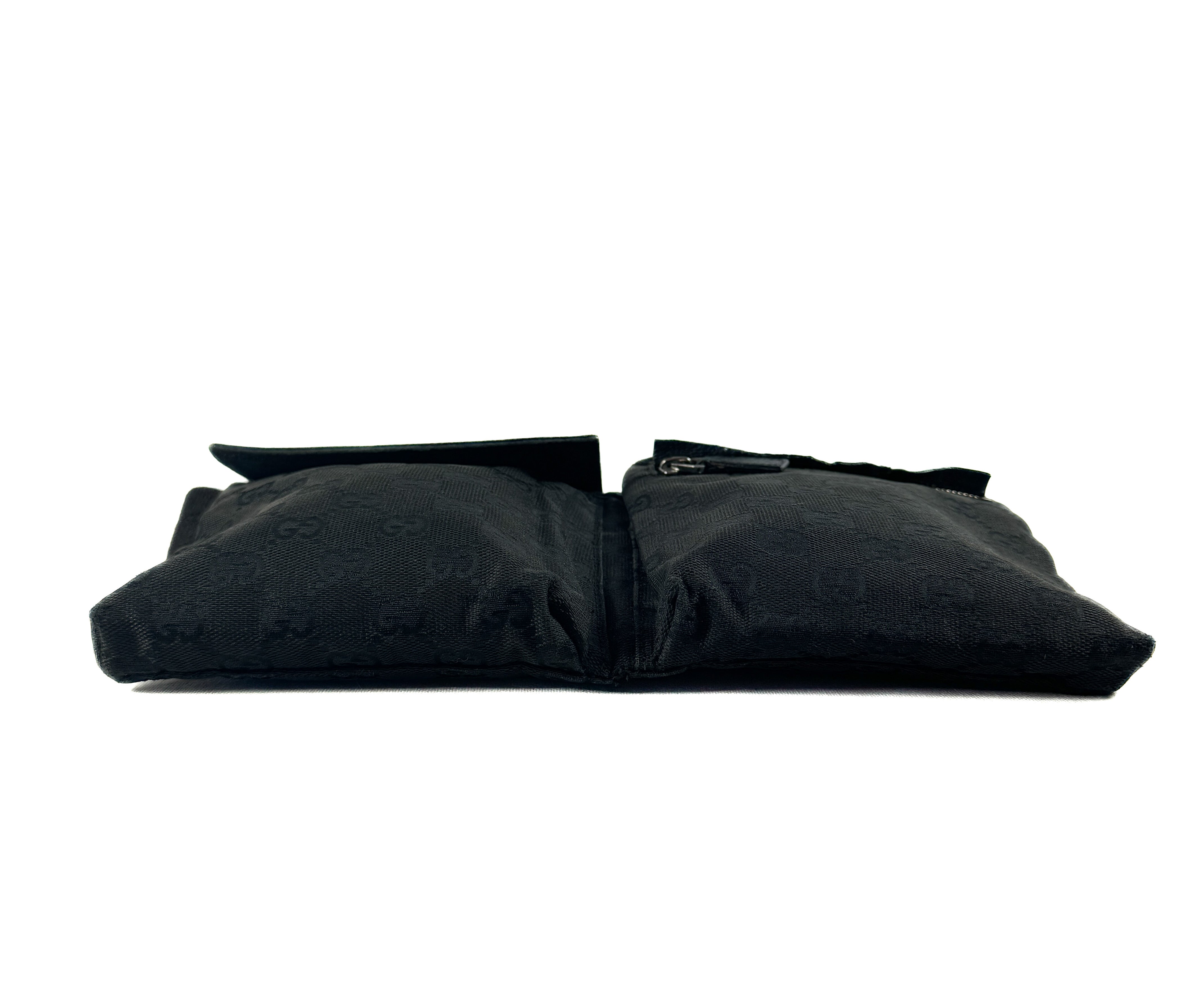 Gucci black signature vintage belt bag