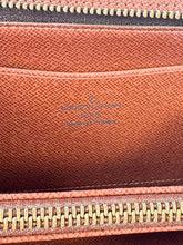 Louis Vuitton monogram Porte Monnaie Zip wallet TH0030