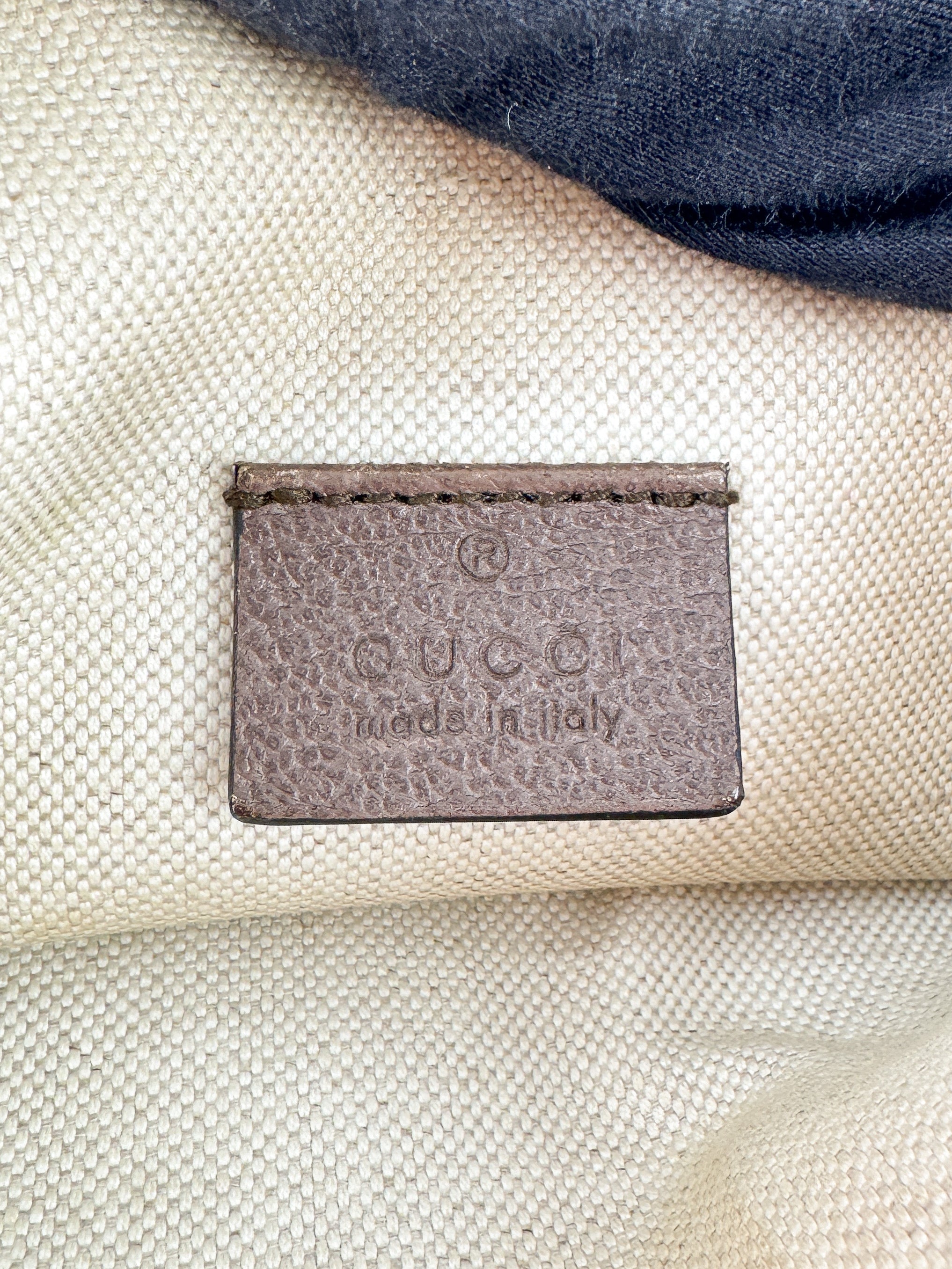 Gucci Neo vintage GG medium messenger bag 598604 493075