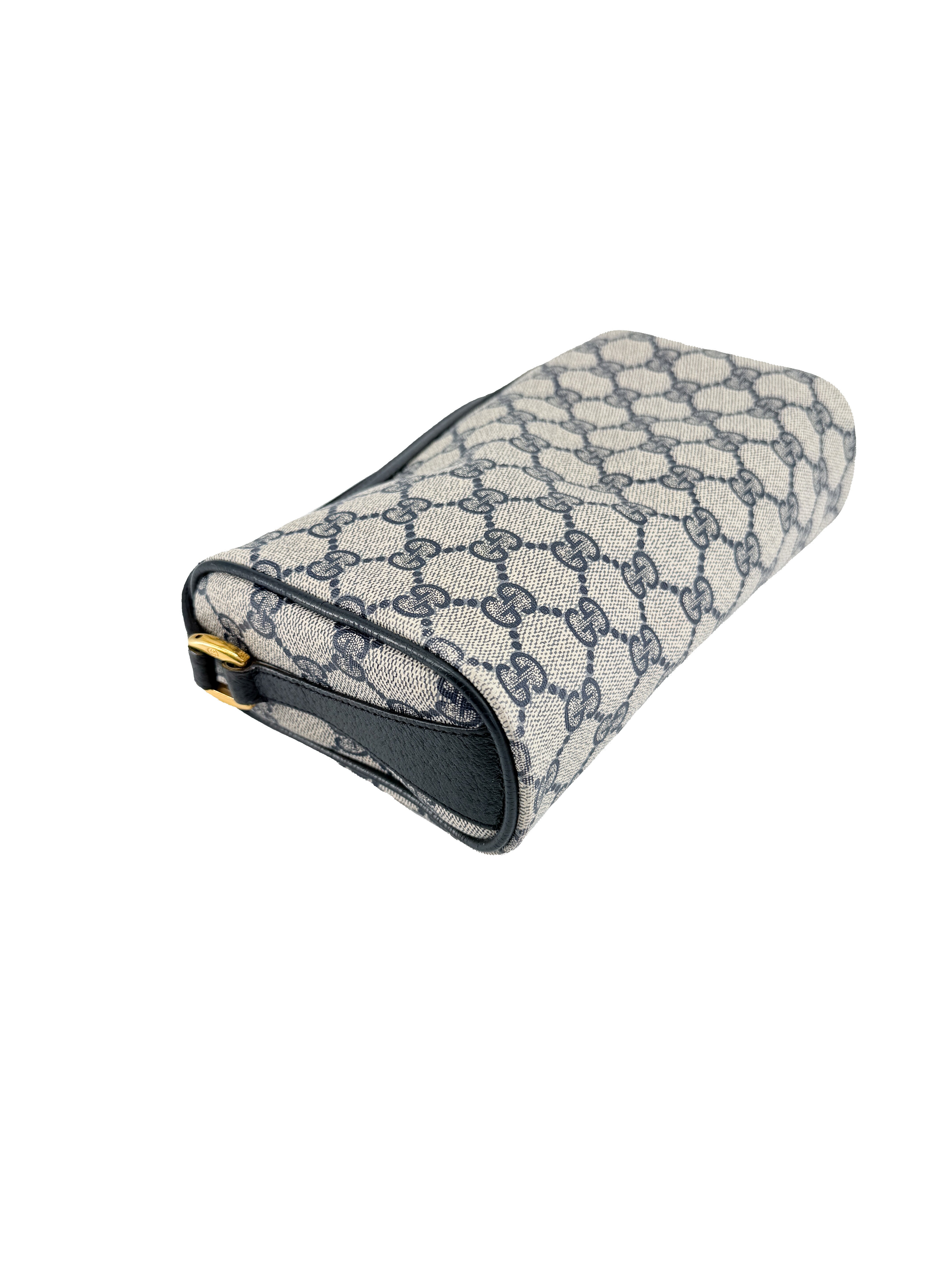 Gucci navy vintage sherry line crossbody 89-02-018