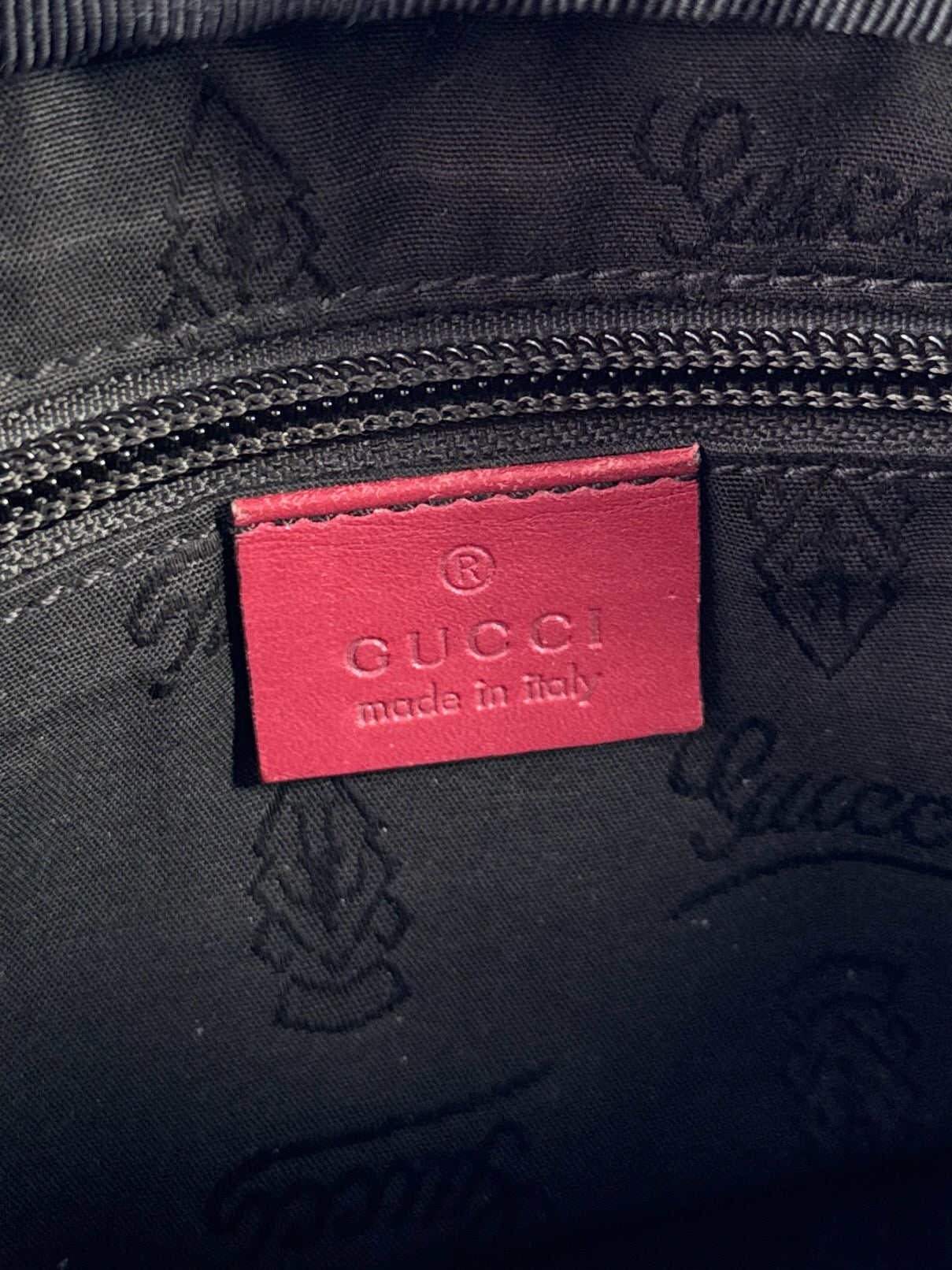 Gucci GG Imprime raspberry signature crossbody 457891