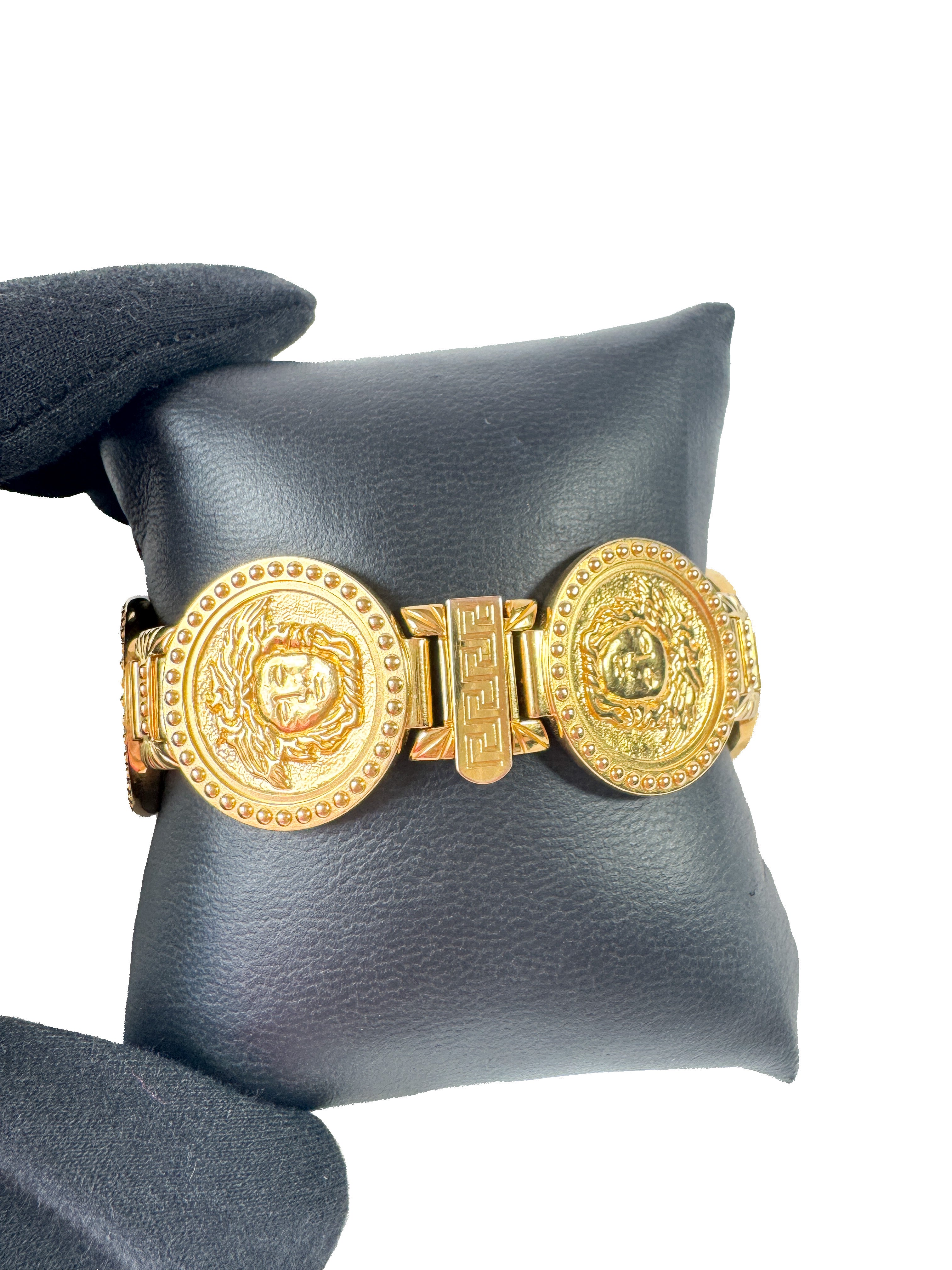 Gianni Versace vintage medusa head coin watch 10163