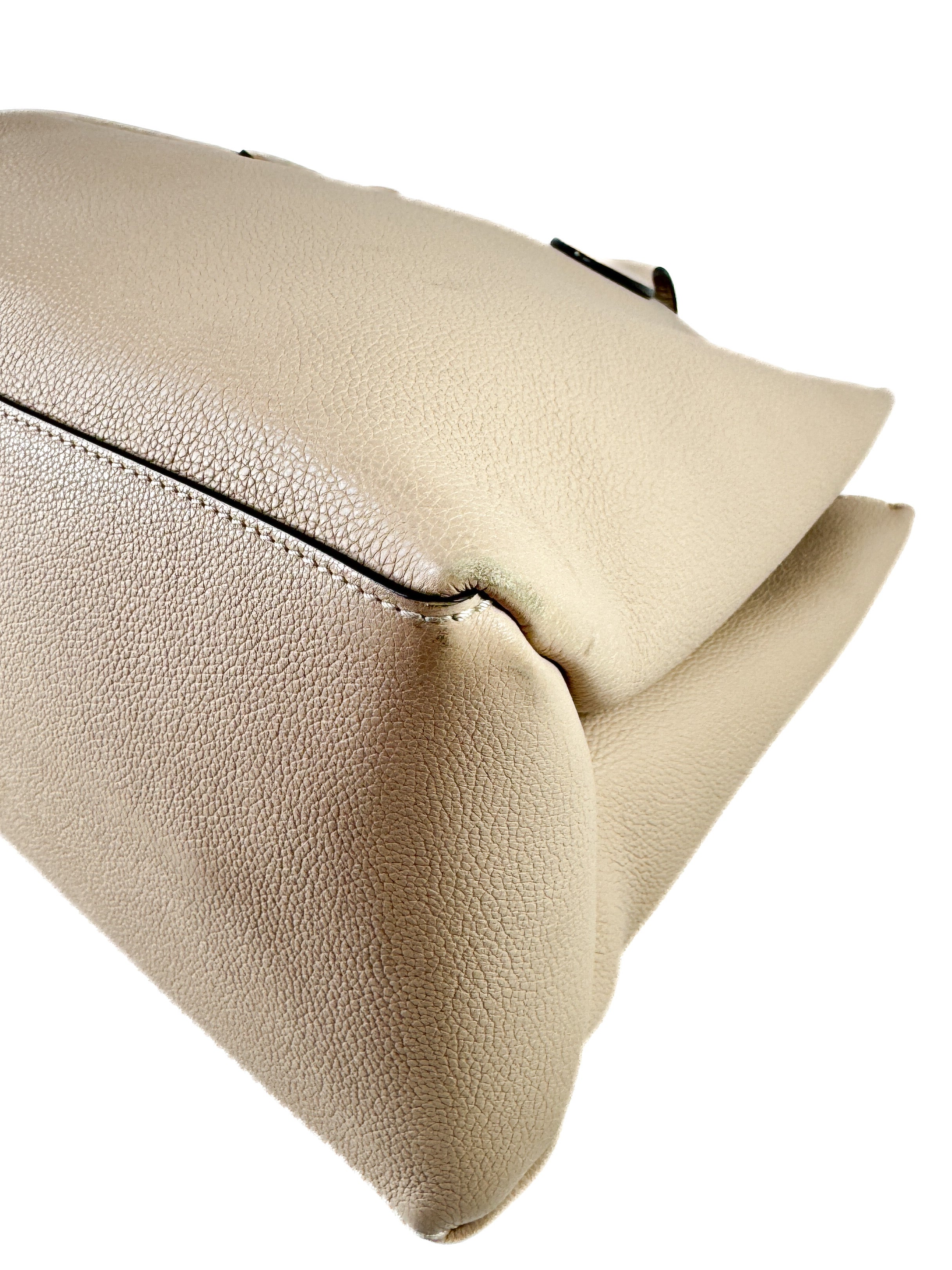 Louis Vuitton greige Lockme shopper (NFC)