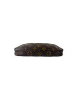 Louis Vuitton monogram pochette w/studded strap AR0969 *as is*
