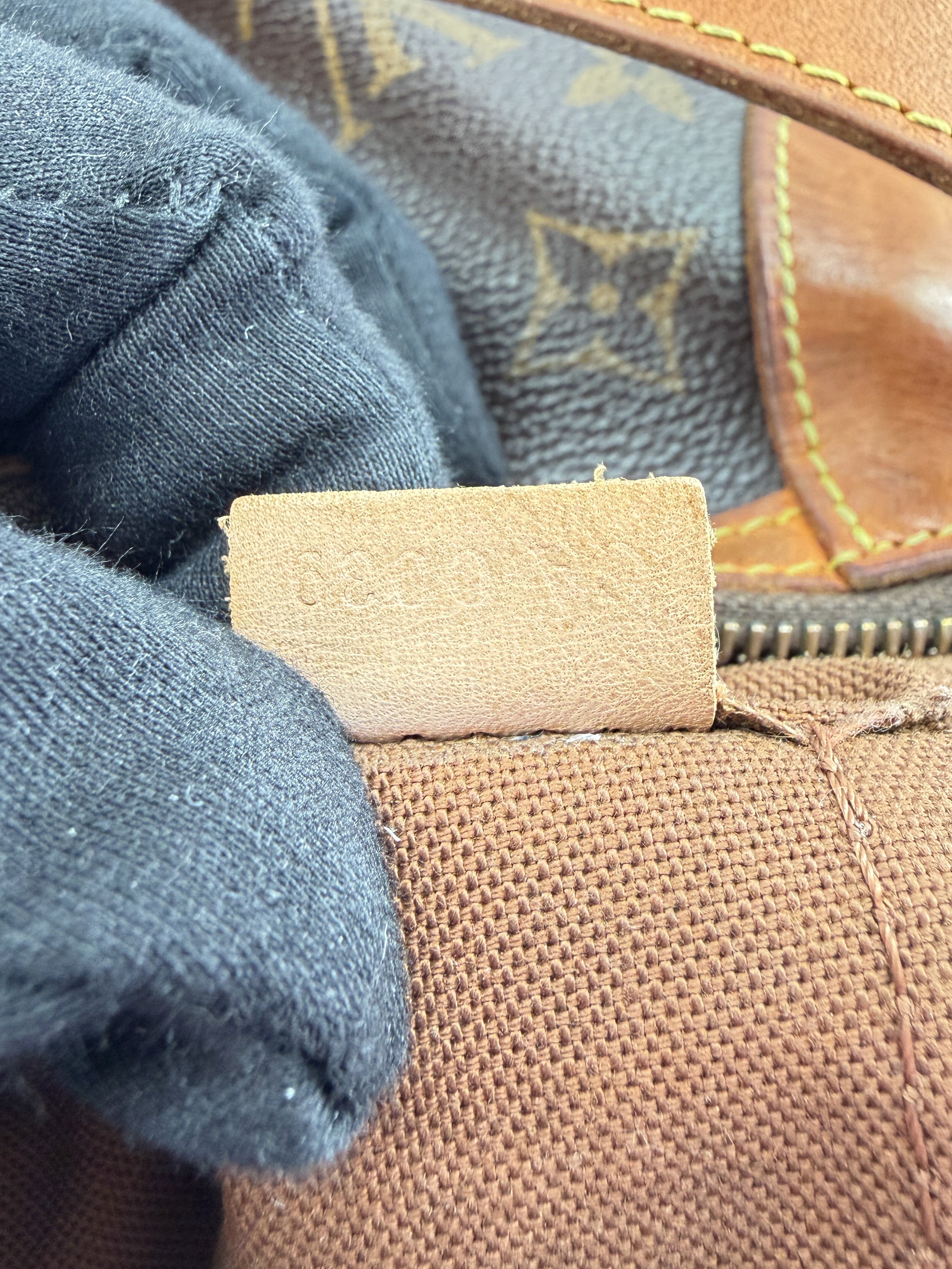 Louis Vuitton monogram Odeon PM CA0039