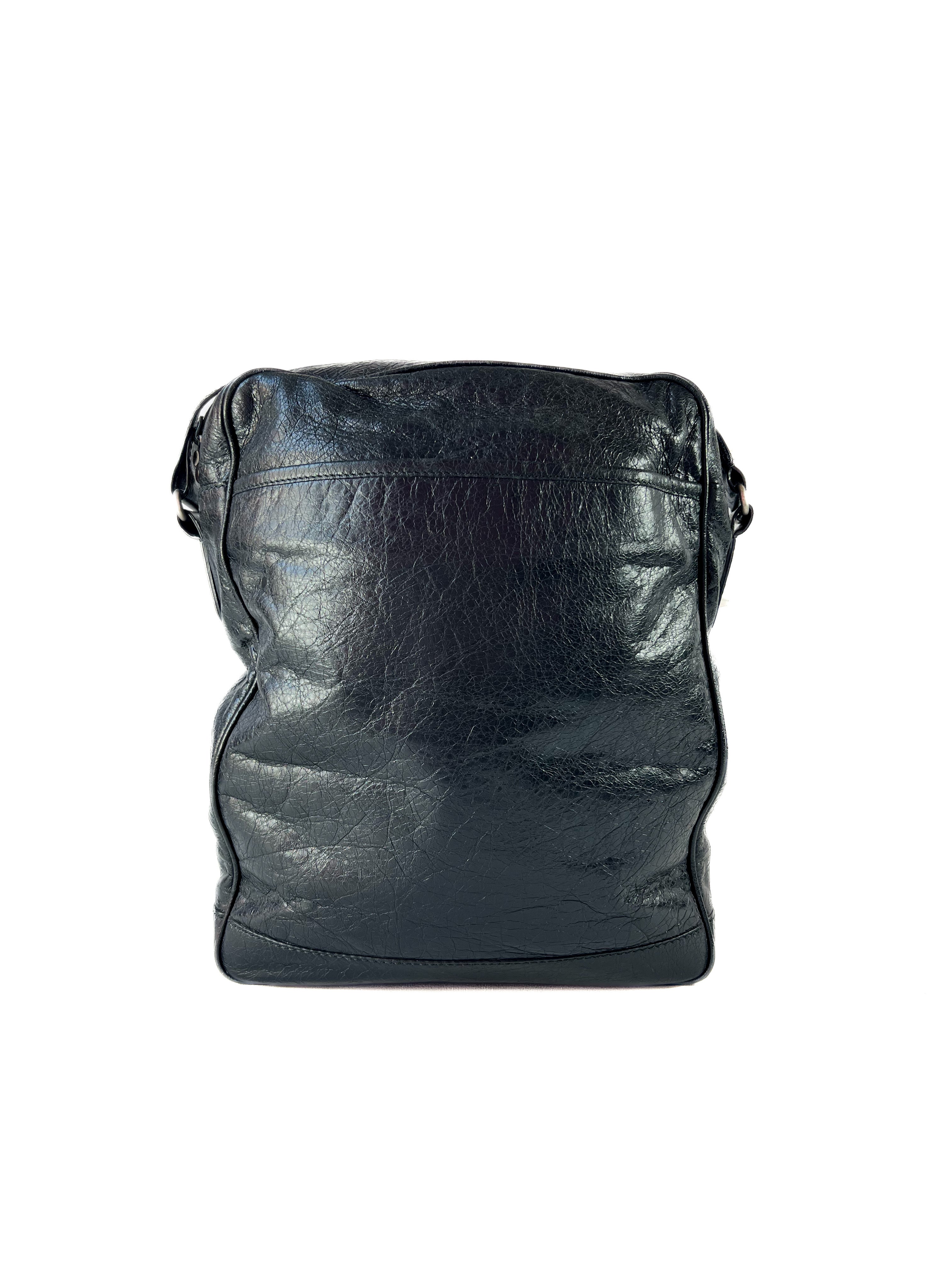 Balenciaga black classic reporter crossbody 27286210001118