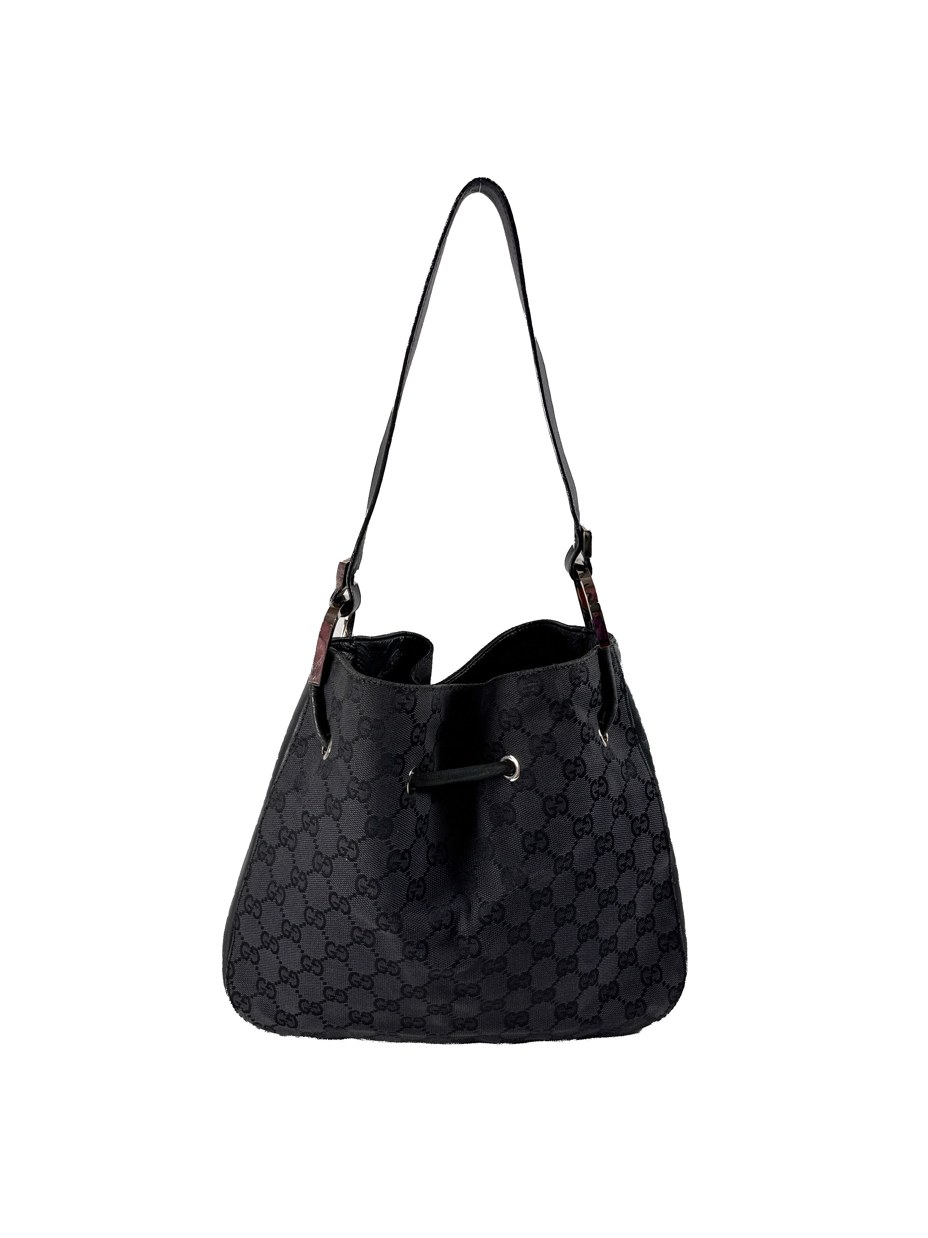 Gucci black signature shoulder bag 001.3748 001998 **as is**