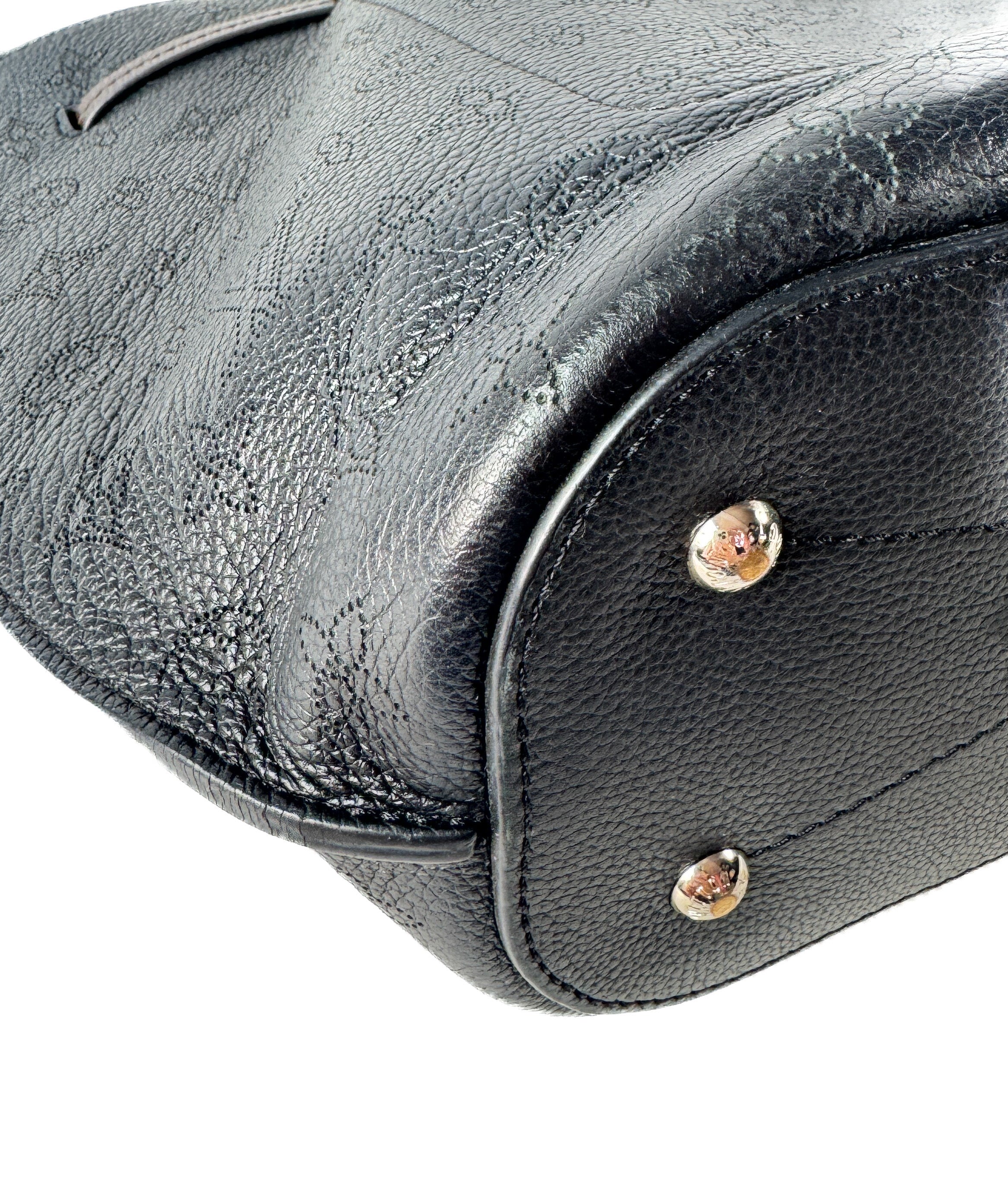 Louis Vuitton Mahina Girolata bag DR1127