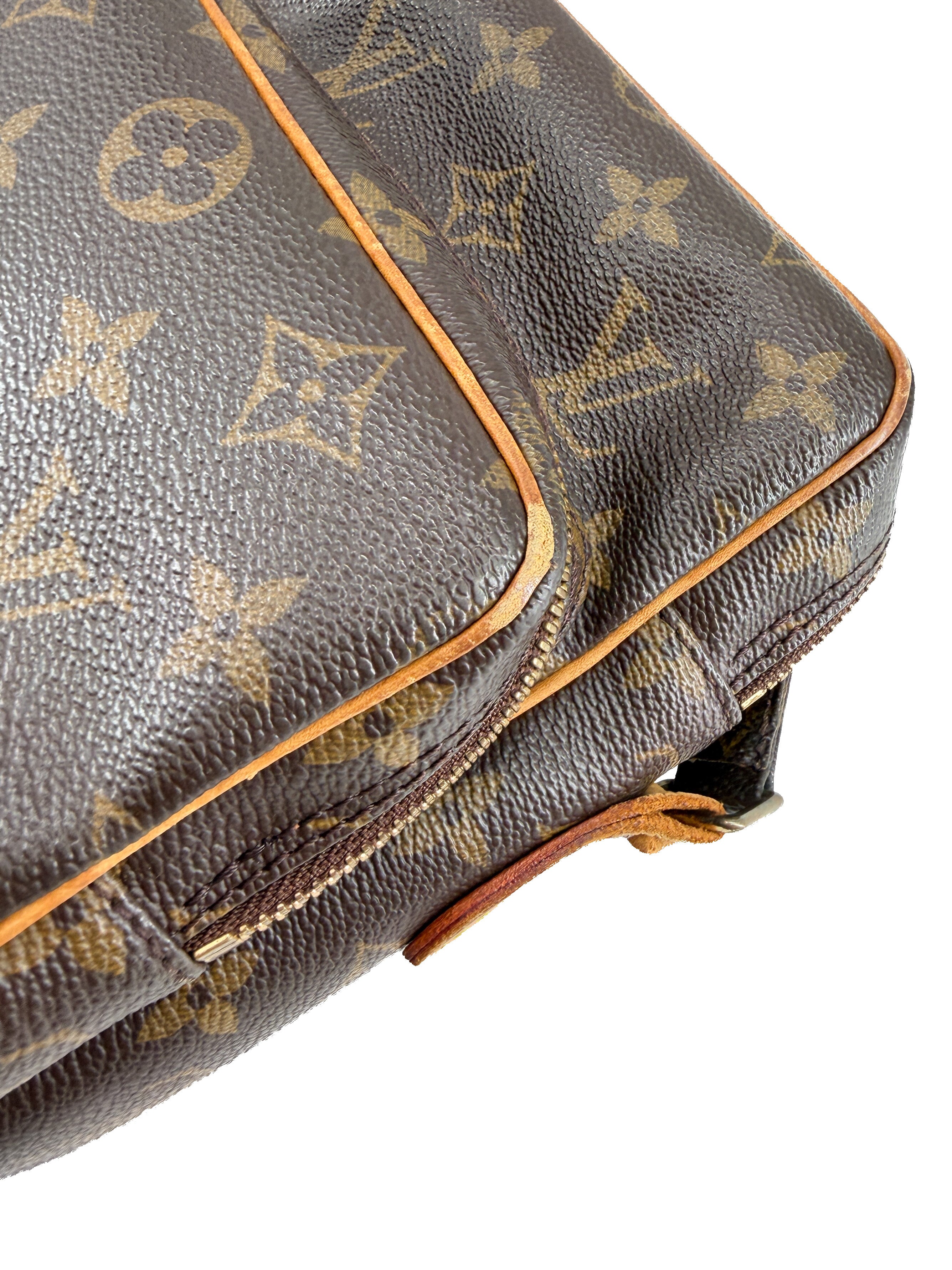 Louis Vuitton monogram Amazon TH1004