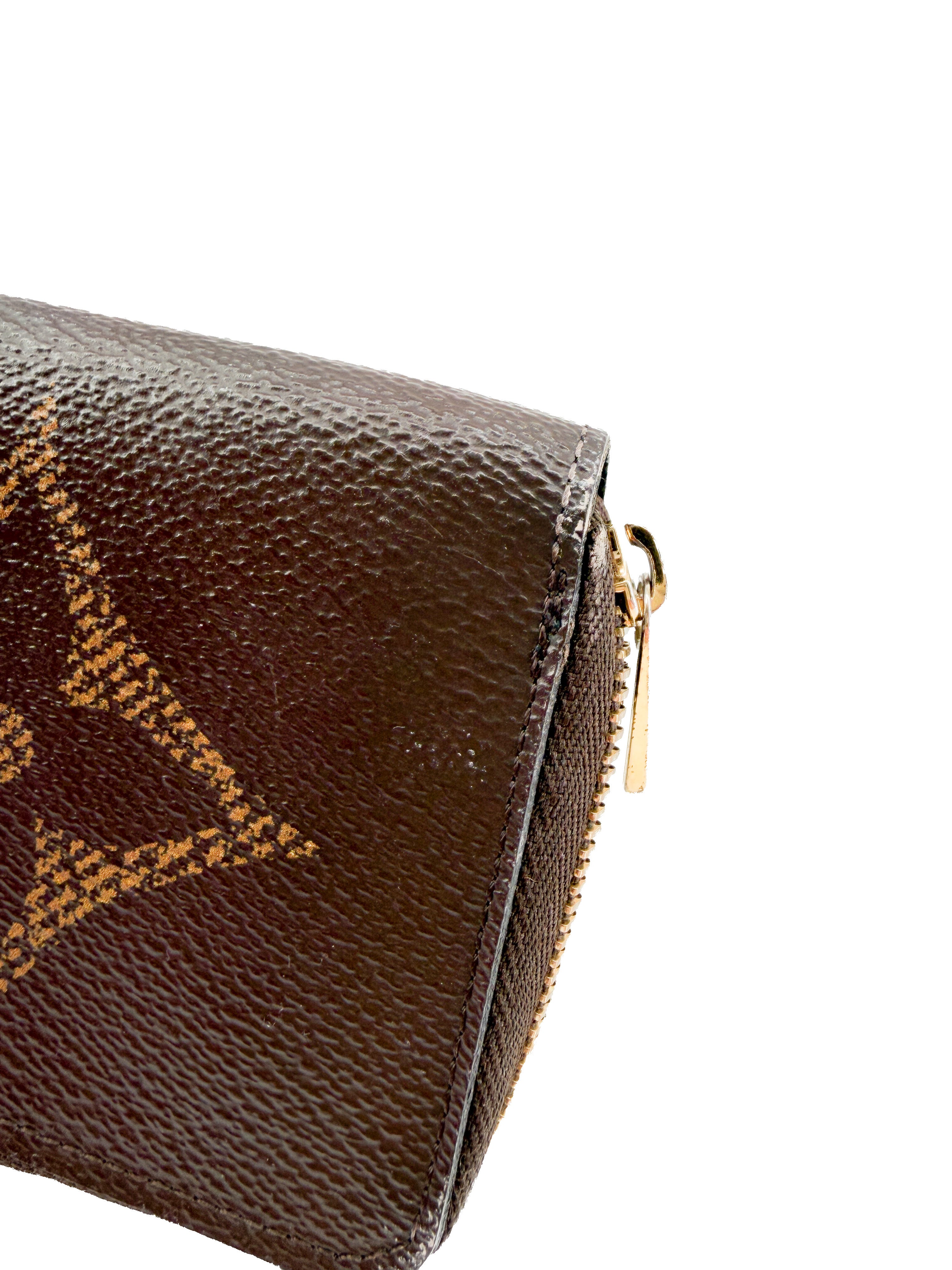 Louis Vuitton brown giant monogram zippy coin case