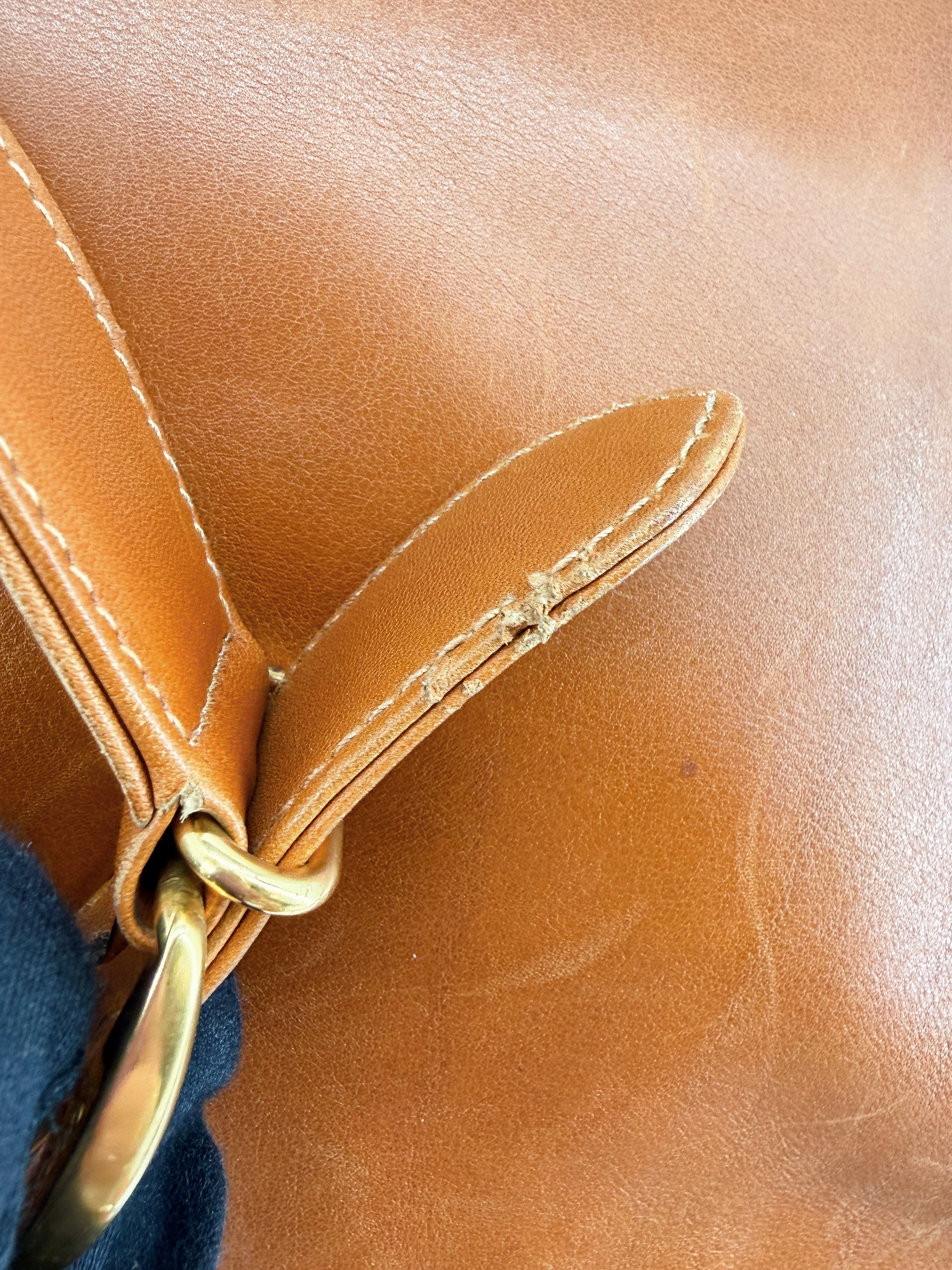 Gucci brown leather vintage shoulder bag 001-090-1441