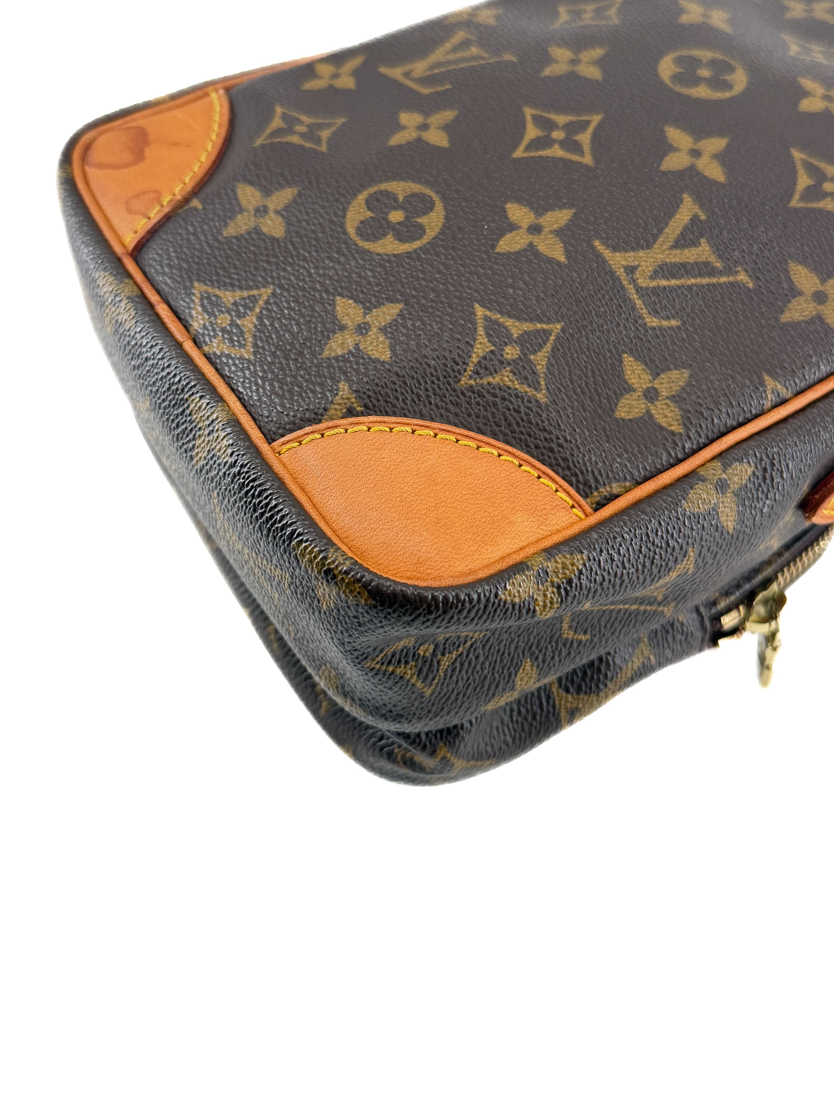 Louis Vuitton monogram Amazon TH0073