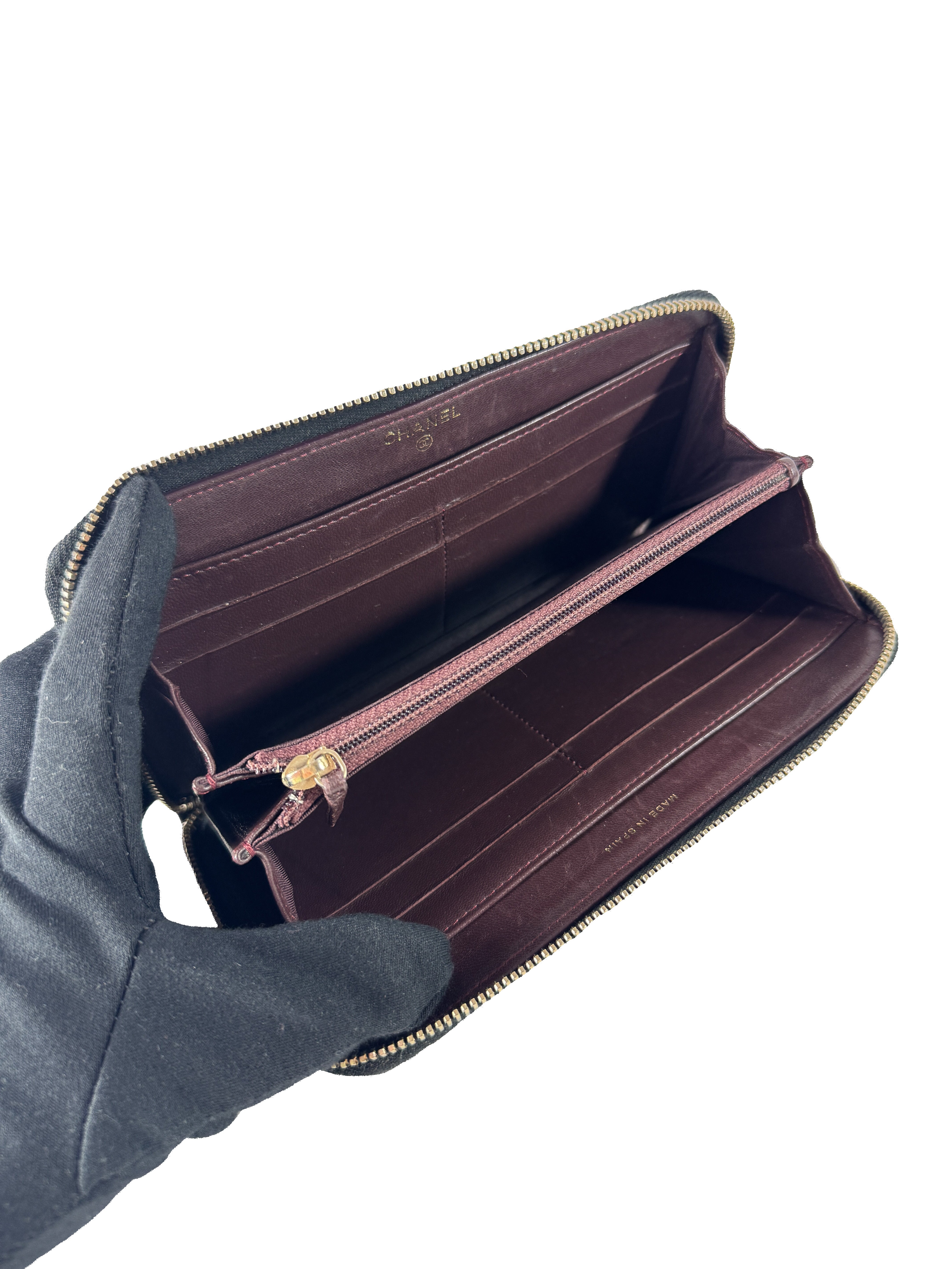 Chanel black lambskin trendy CC zip around wallet 22665885