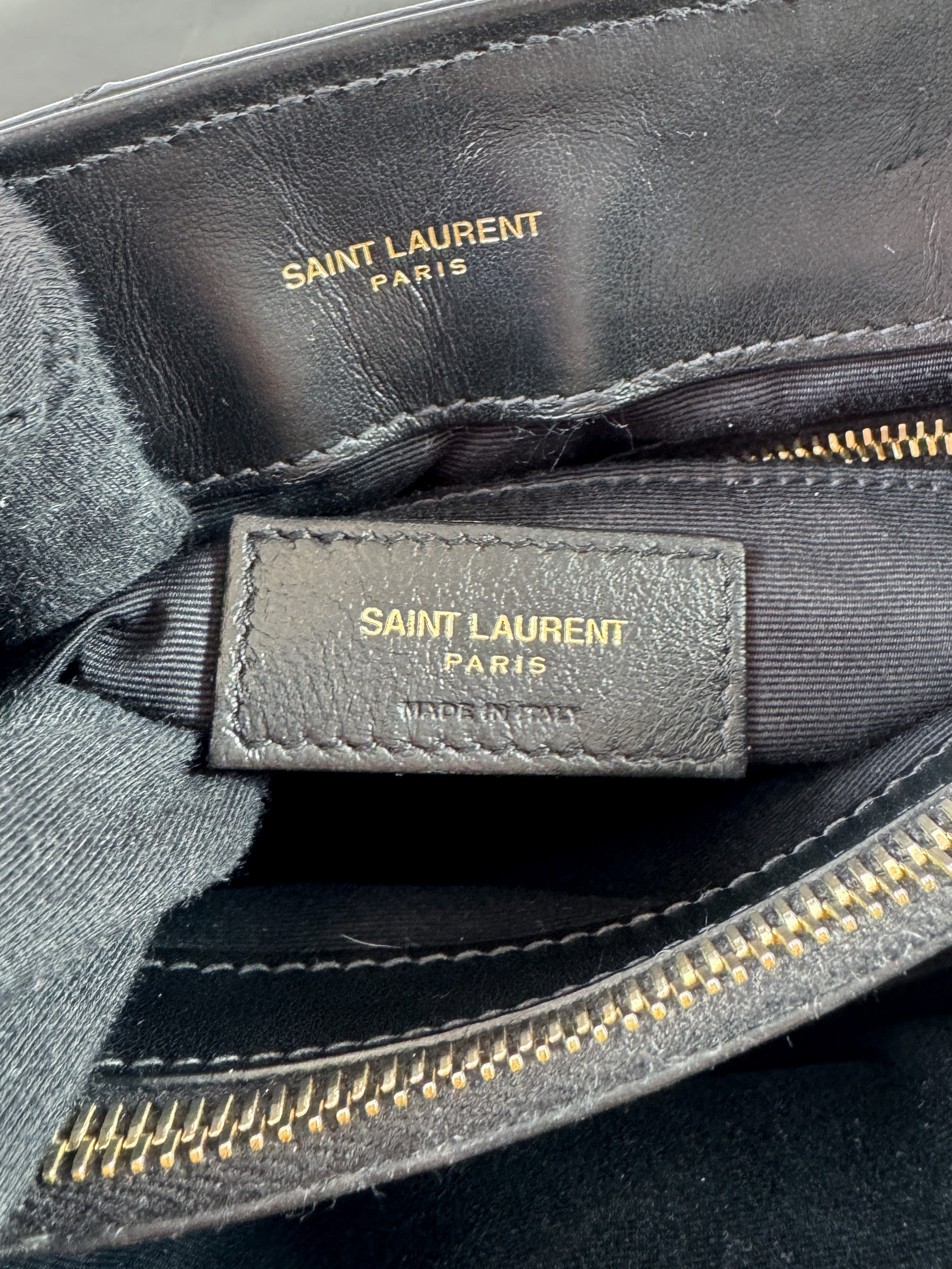 Saint Laurent Medium LouLou Matelasse Shoulder Bag YCT674946-0122