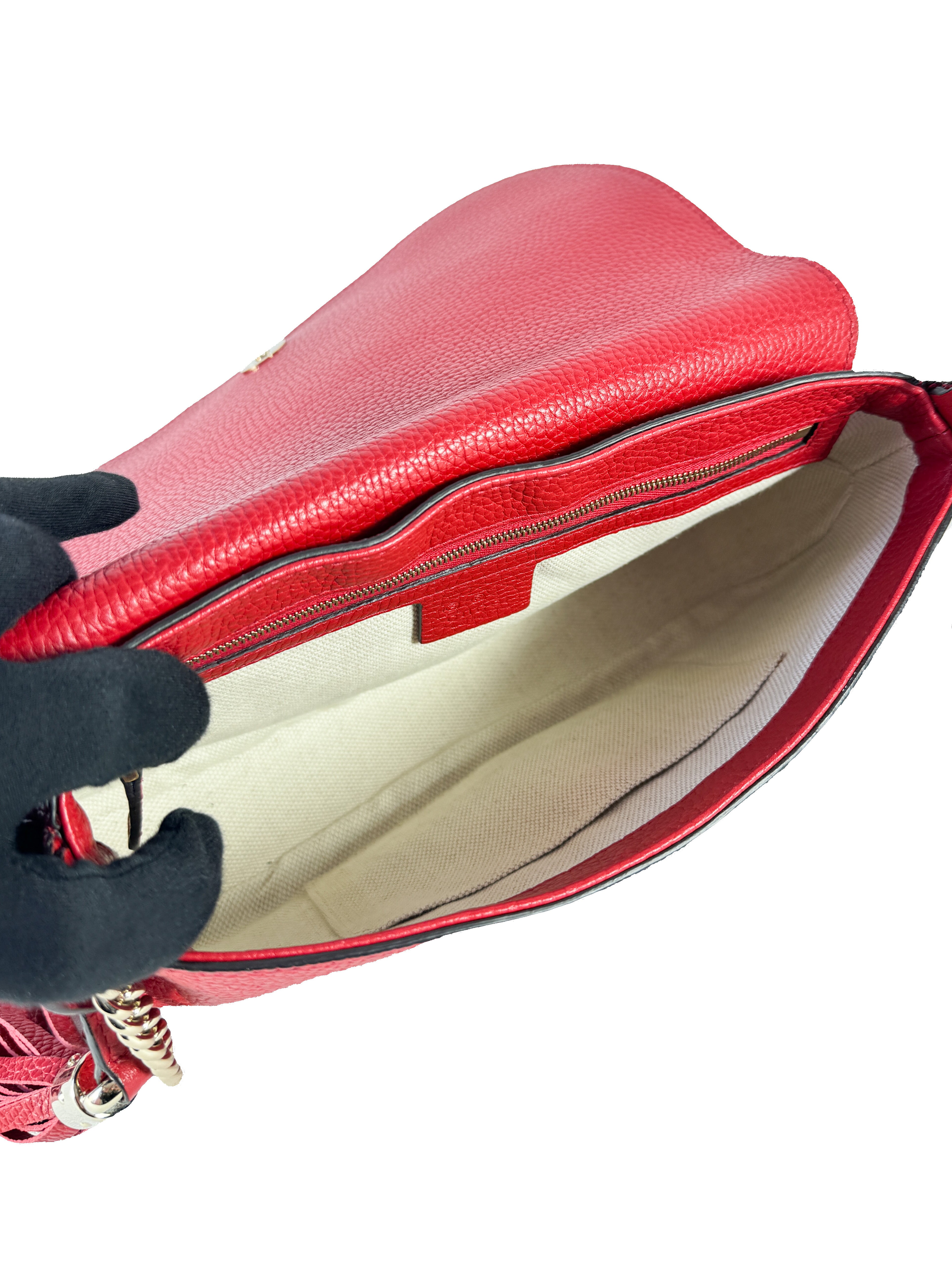 Gucci red leather Medium Soho Flap Crossbody 536224 213317