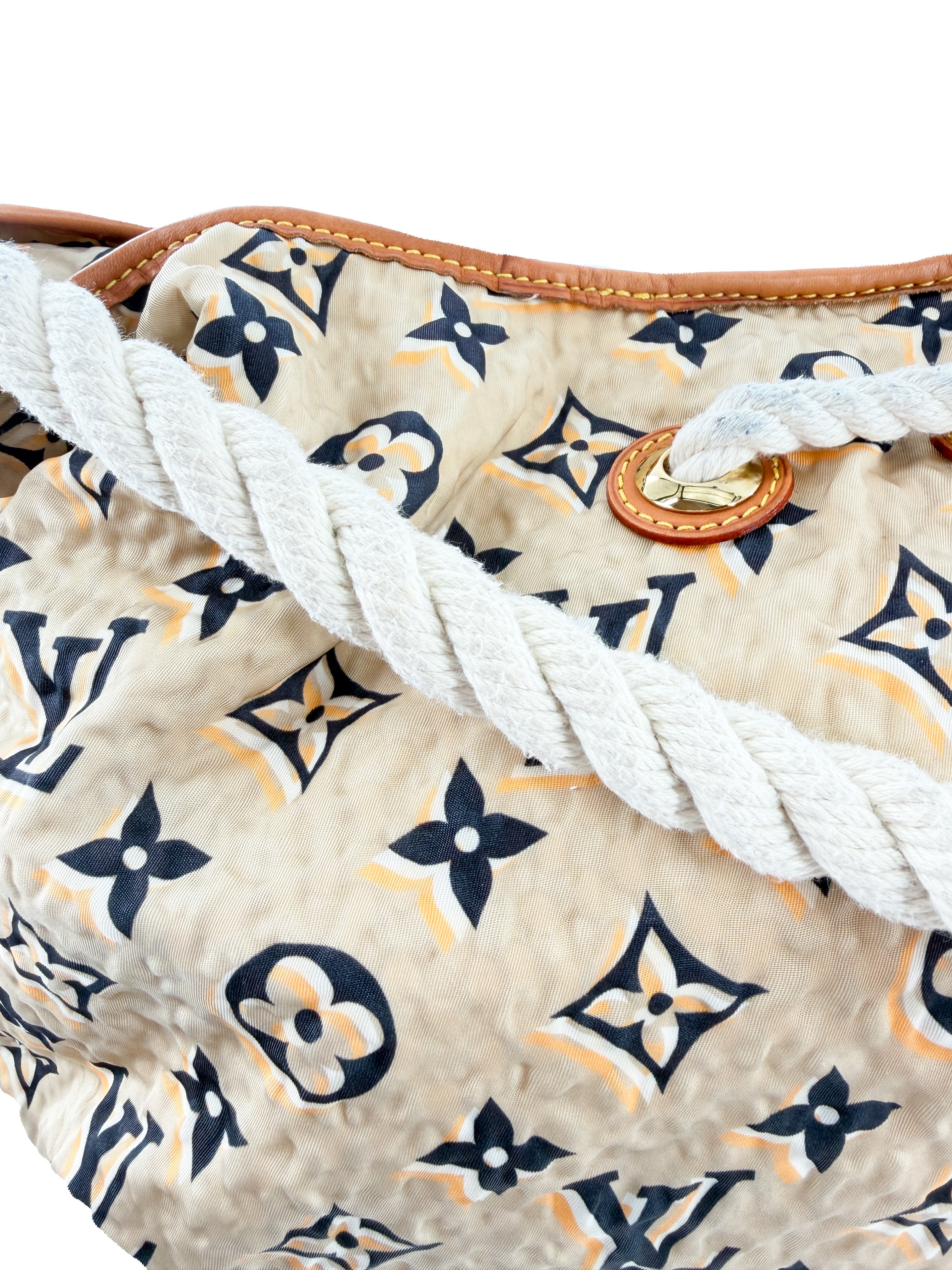 Louis Vuitton cream monogram Bulles MM Cruise Line FL4009