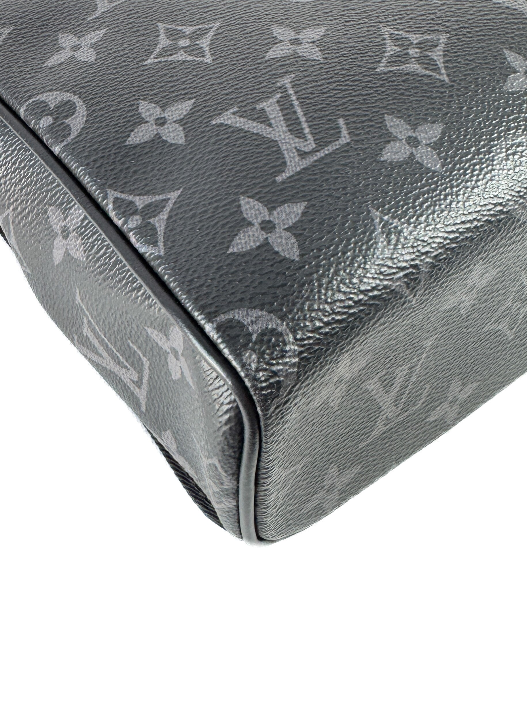Louis Vuitton monogram Eclipse District PM CA2179