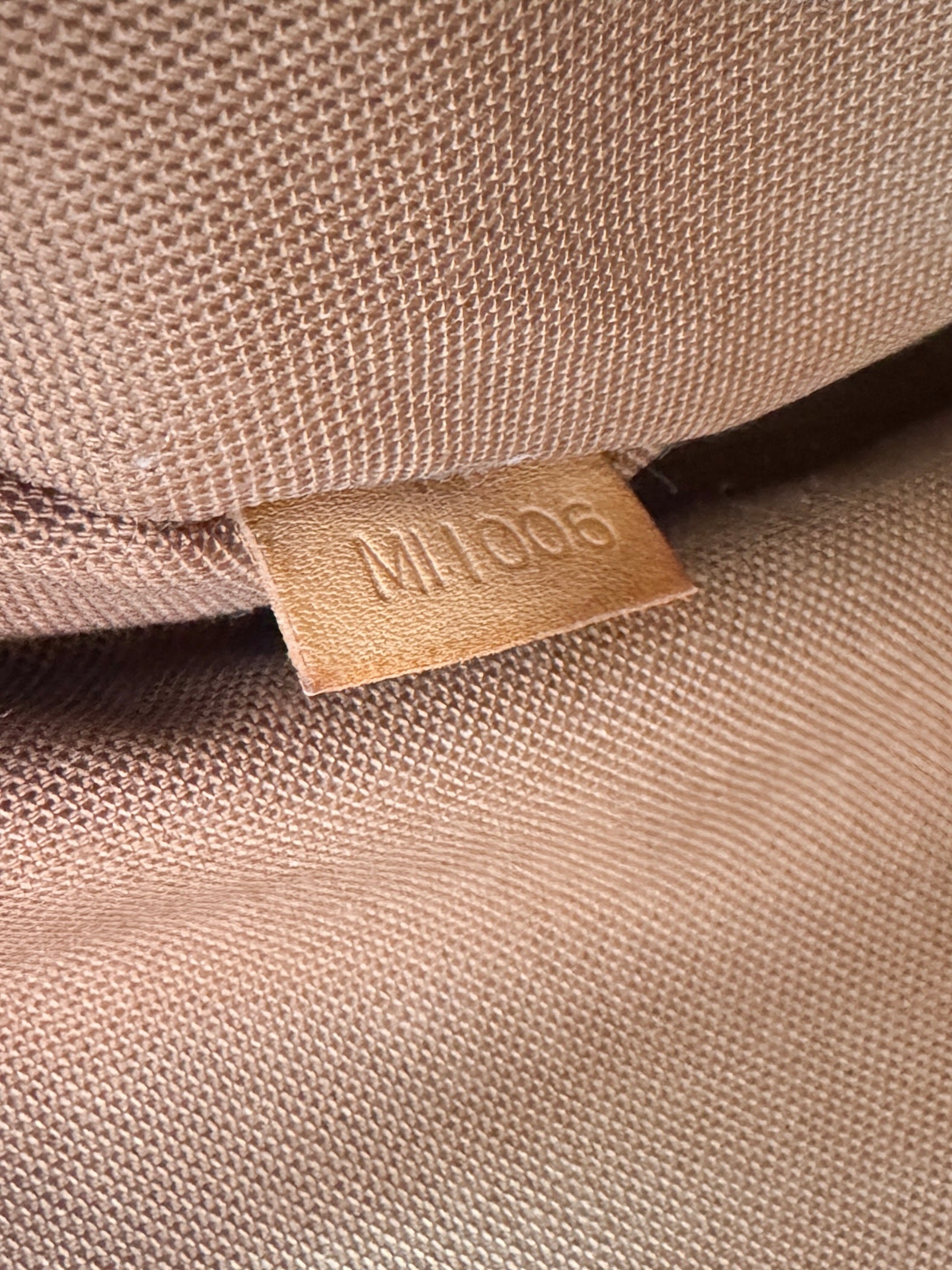 Louis Vuitton monogram pochette Bosphore crossbody MI1005