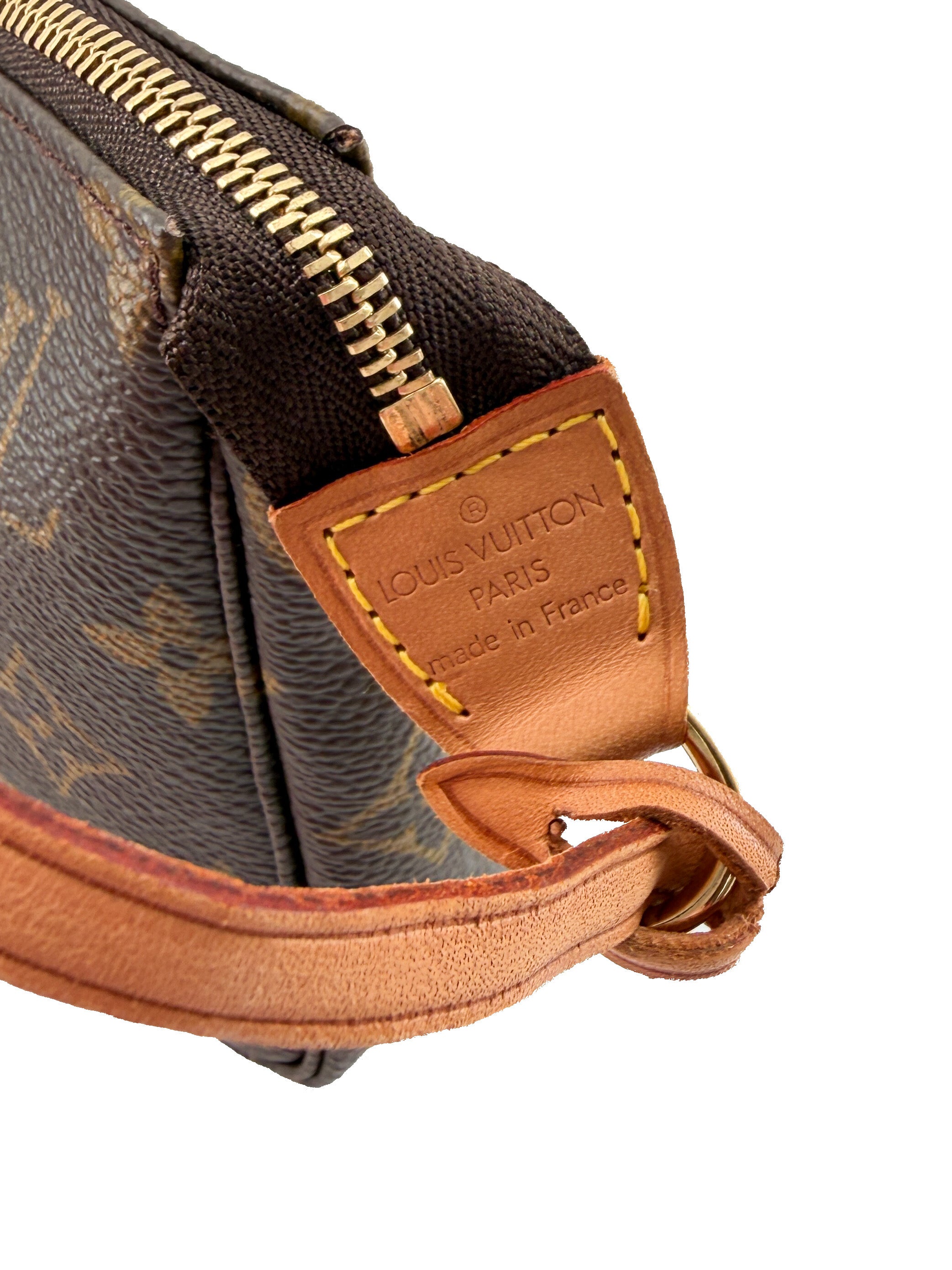 Louis Vuitton monogram vintage pochette accessories VI1020