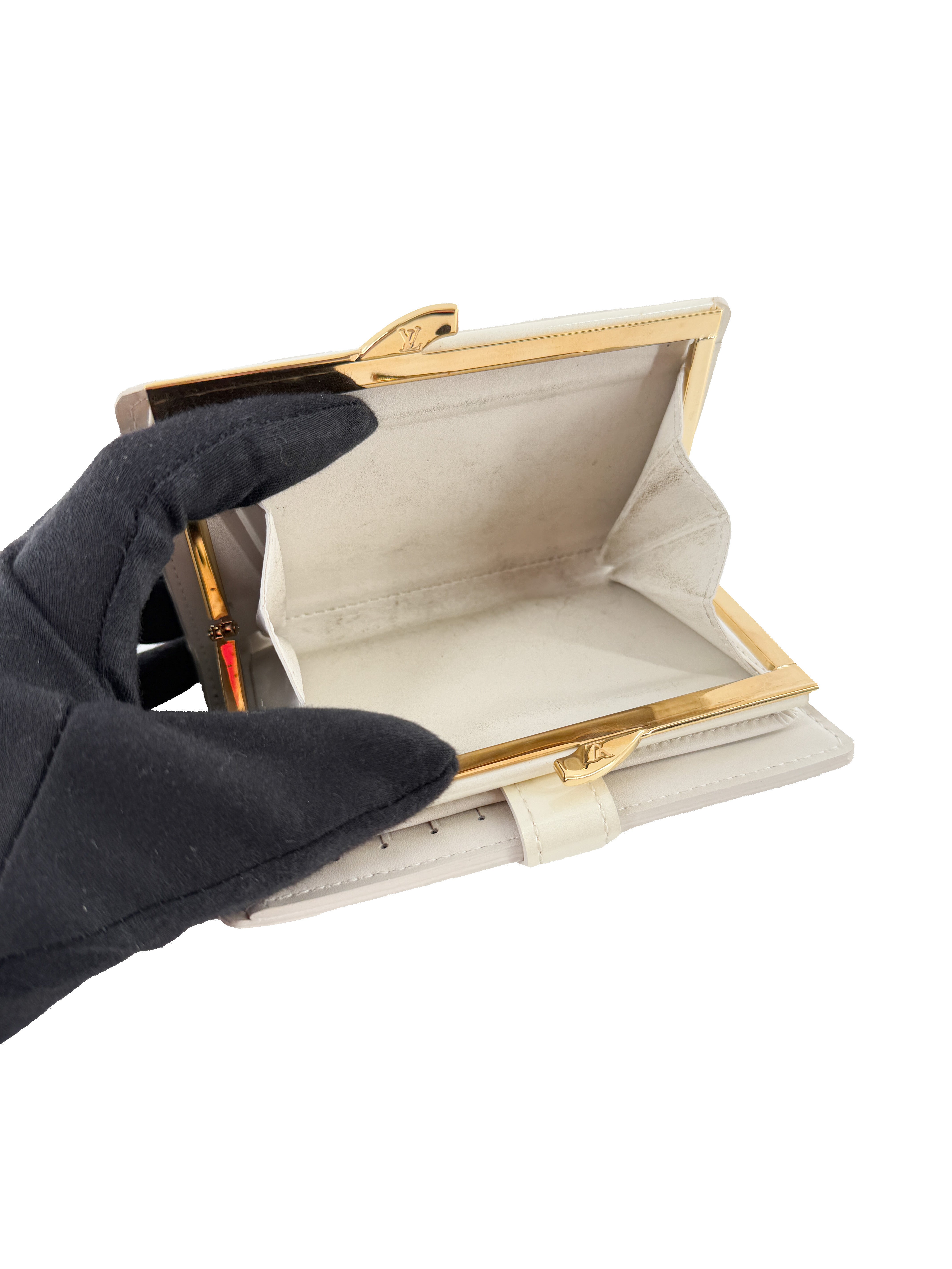 Louis Vuitton white vernis French purse wallet MI3077