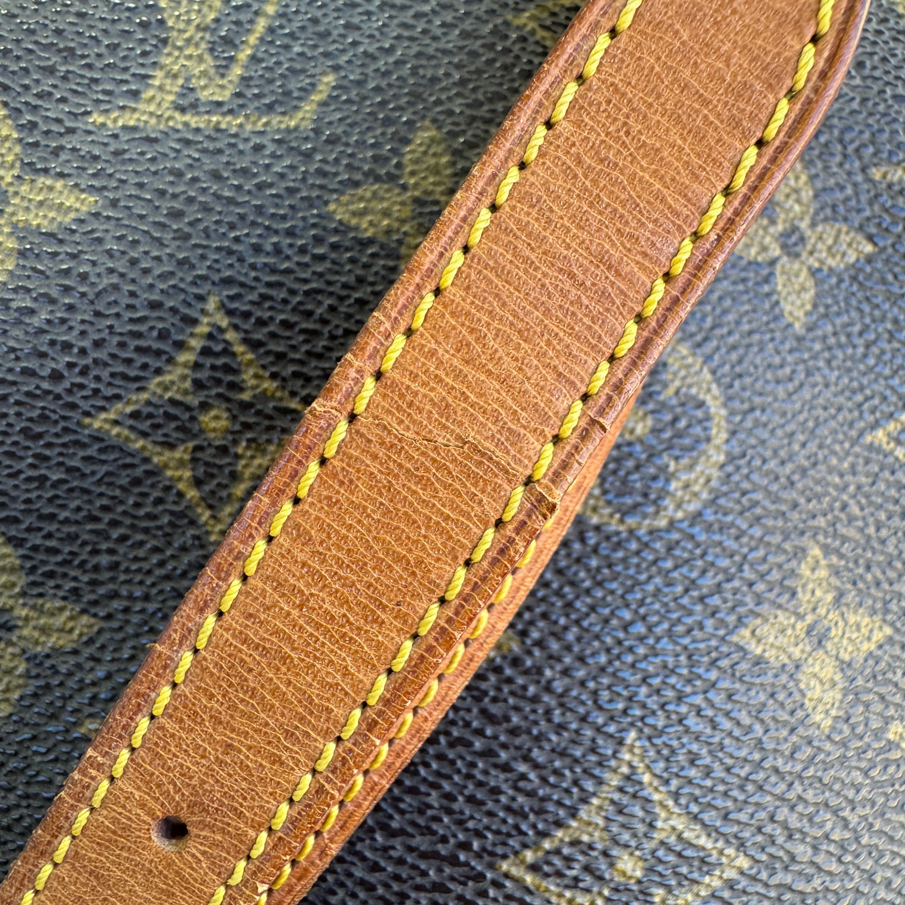 Louis Vuitton vintage monogram Musette Salsa crossbody AS1012