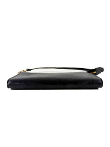 Louis Vuitton black epi vintage pochette AR0916