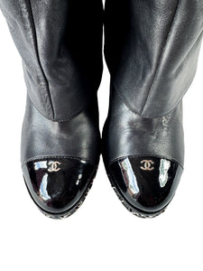Chanel black leather interlocking CC Ascot knee high boots size 39.5 D G28575