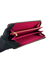 Louis Vuitton Monogram 2020 Christmas Animation Zippy Wallet Pivoine CA3200