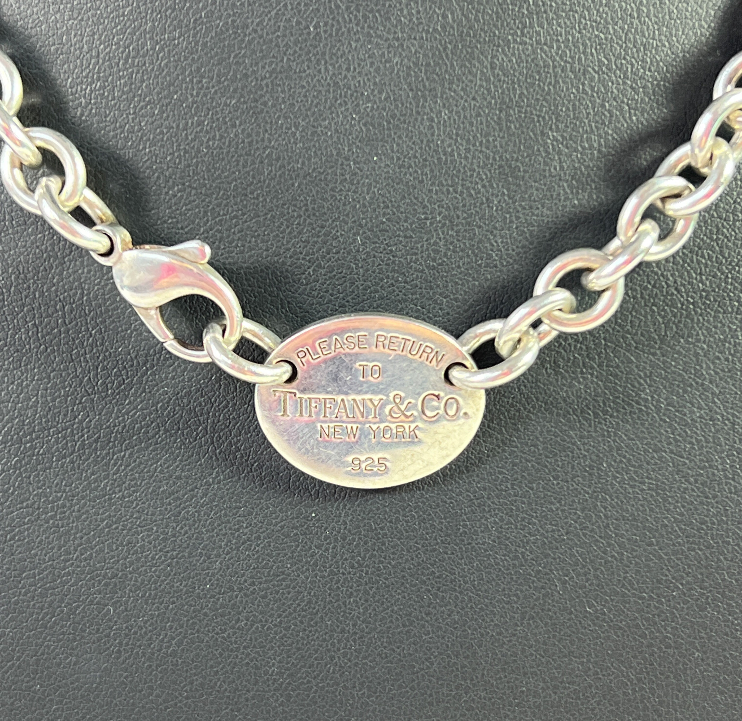 Tiffany & Co return to oval collar necklace
