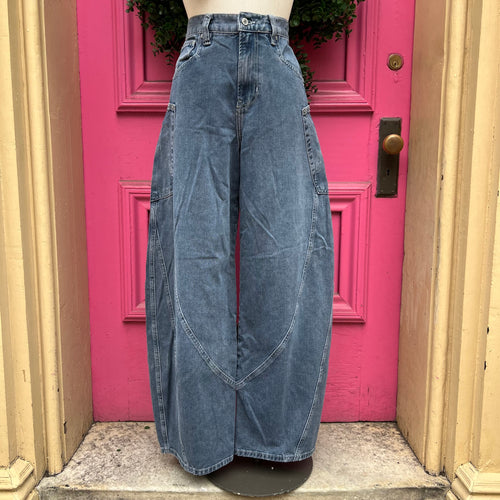 We the Free blue denim barrel jeans size 12