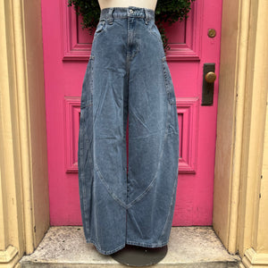We the Free blue denim barrel jeans size 12