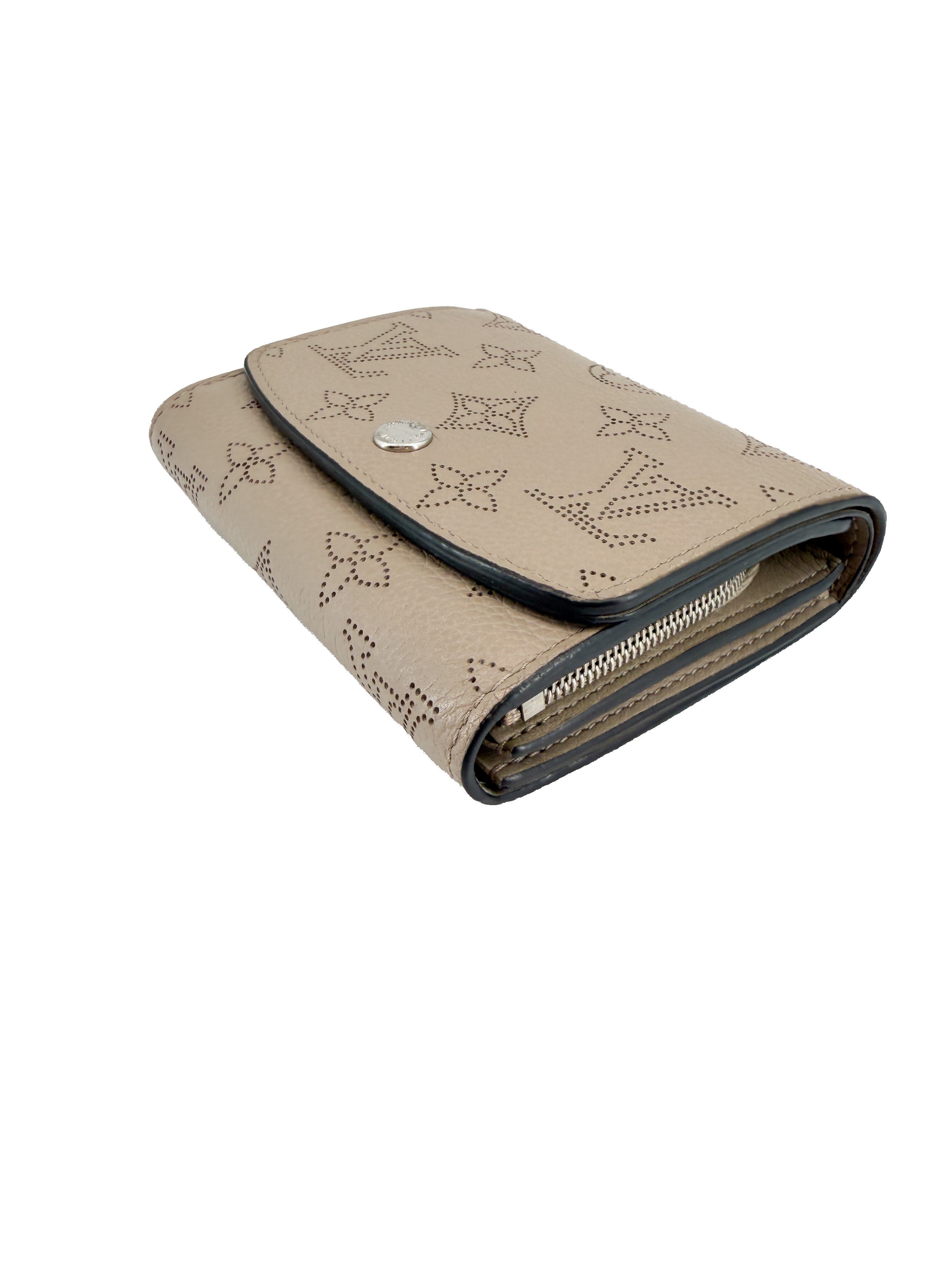 Louis Vuitton beige (Galet) mahina Iris XS wallet
