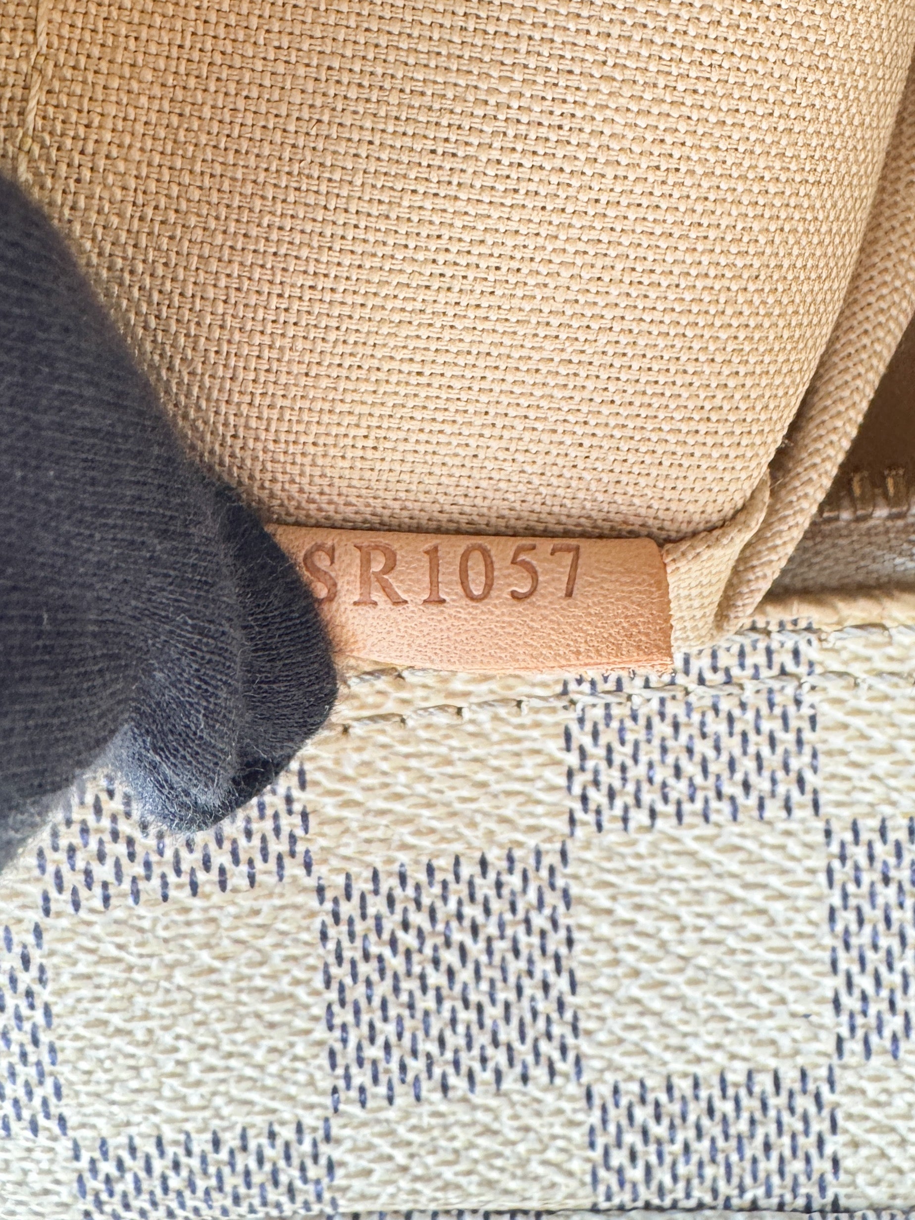 Louis Vuitton damier azur naviglio SR1057