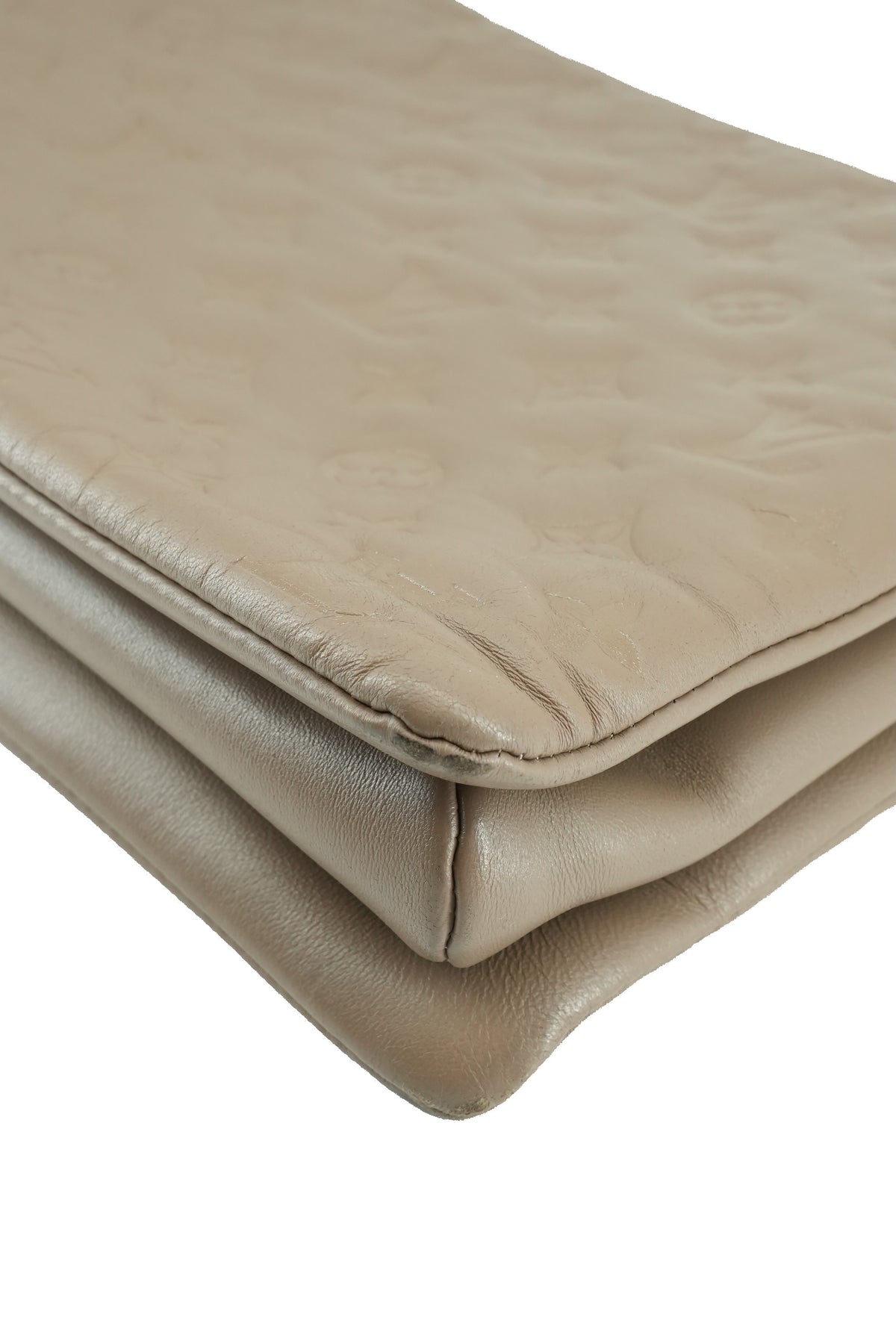Louis Vuitton monogram taupe Coussin MM NFC