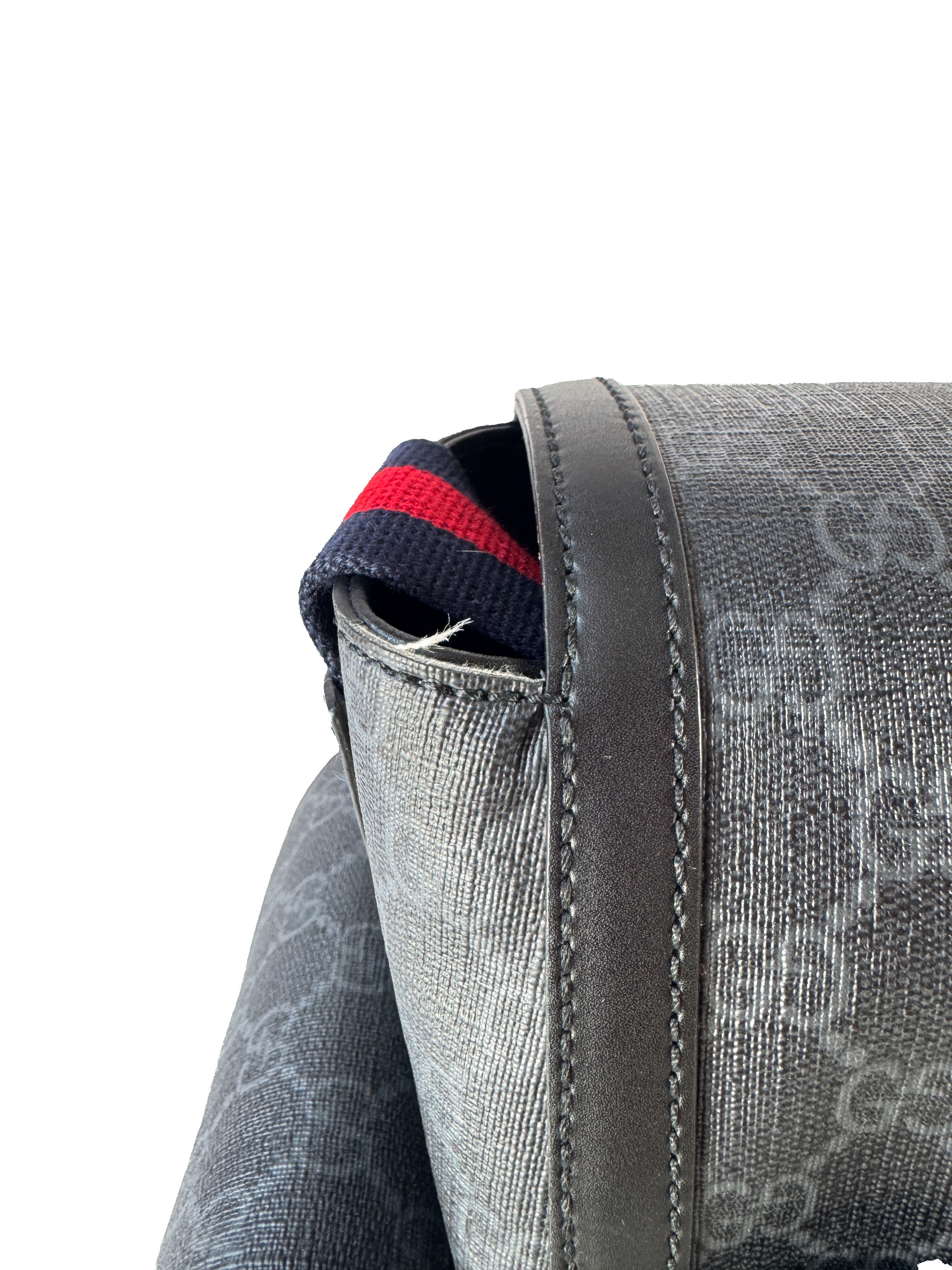 Gucci black GG Supreme changing bag 495909 525040