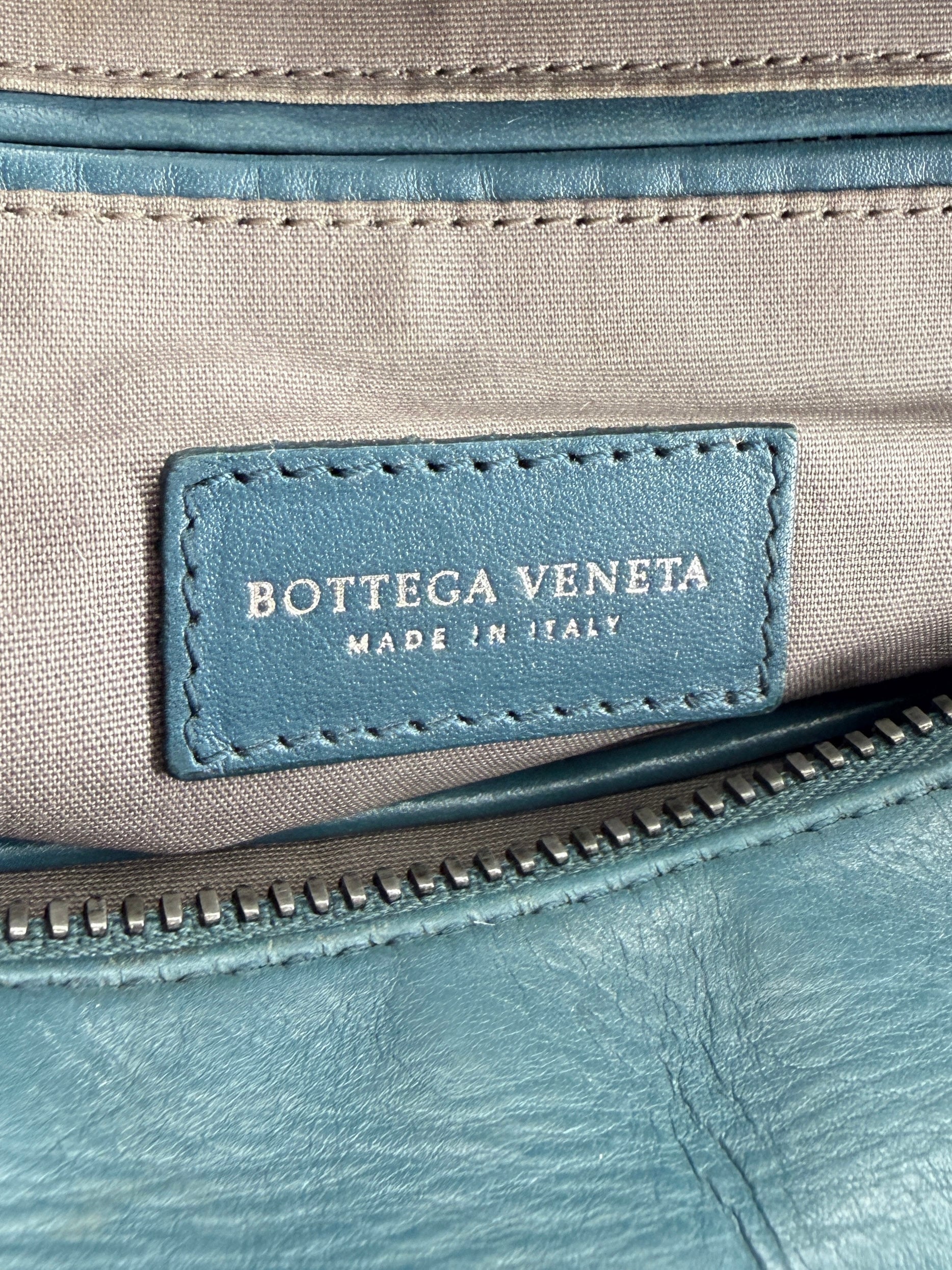 Bottega Veneta teal Intrecciato toiletry bag B07690618B