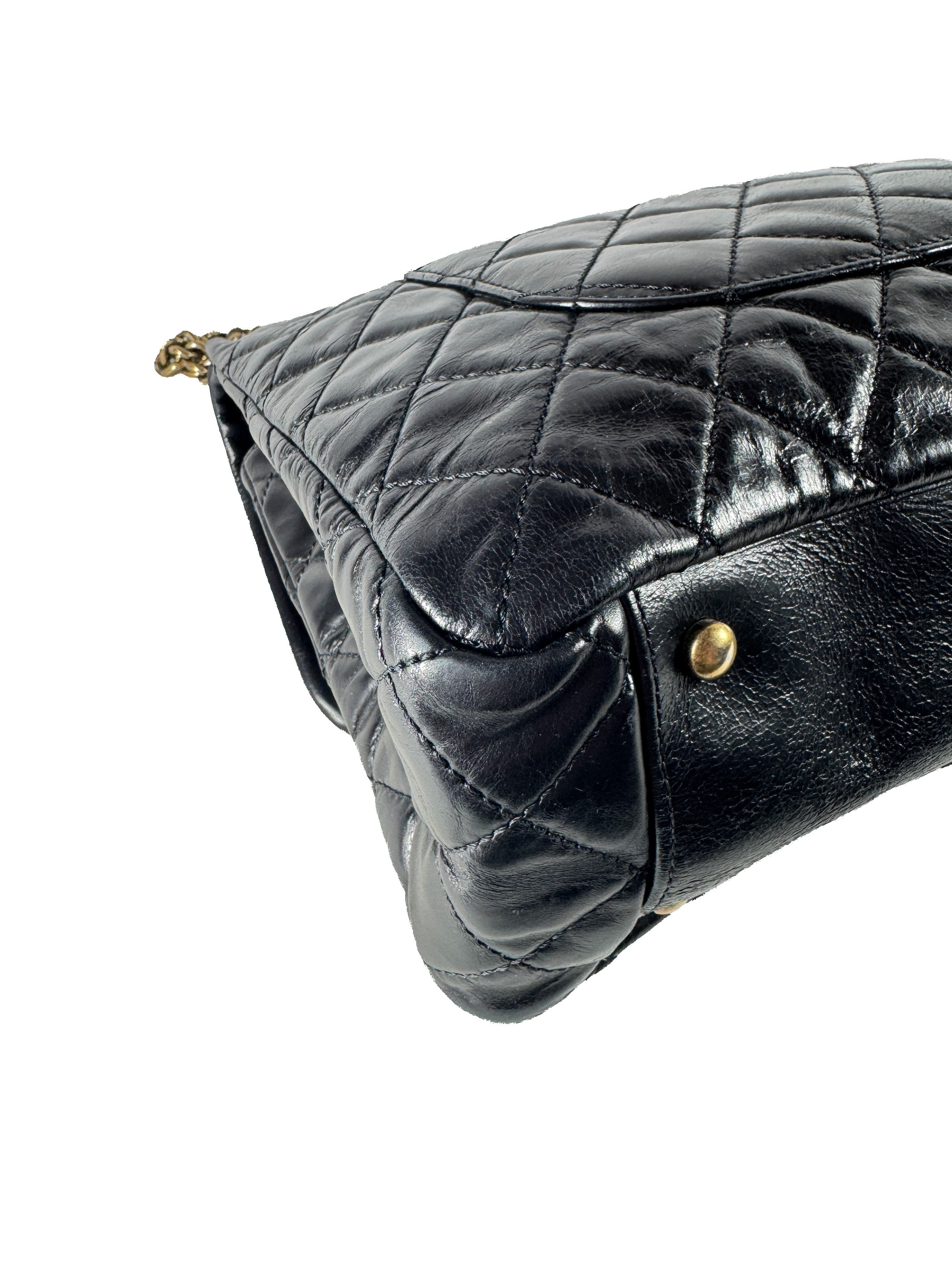 Chanel black/burgundy leather medium Castle Rock flap bag 23207144