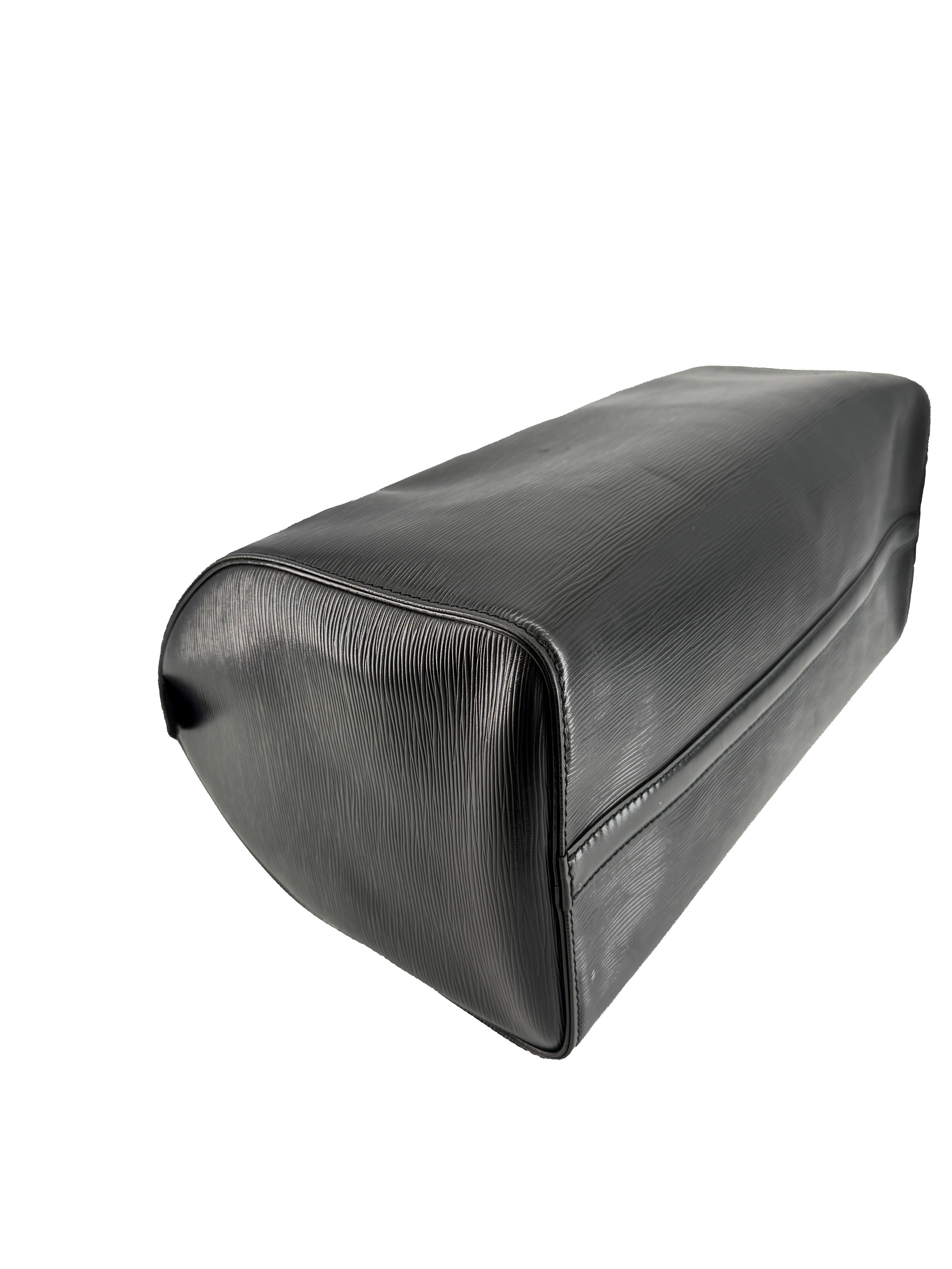 Louis Vuitton black epi Speedy 40 VI0921