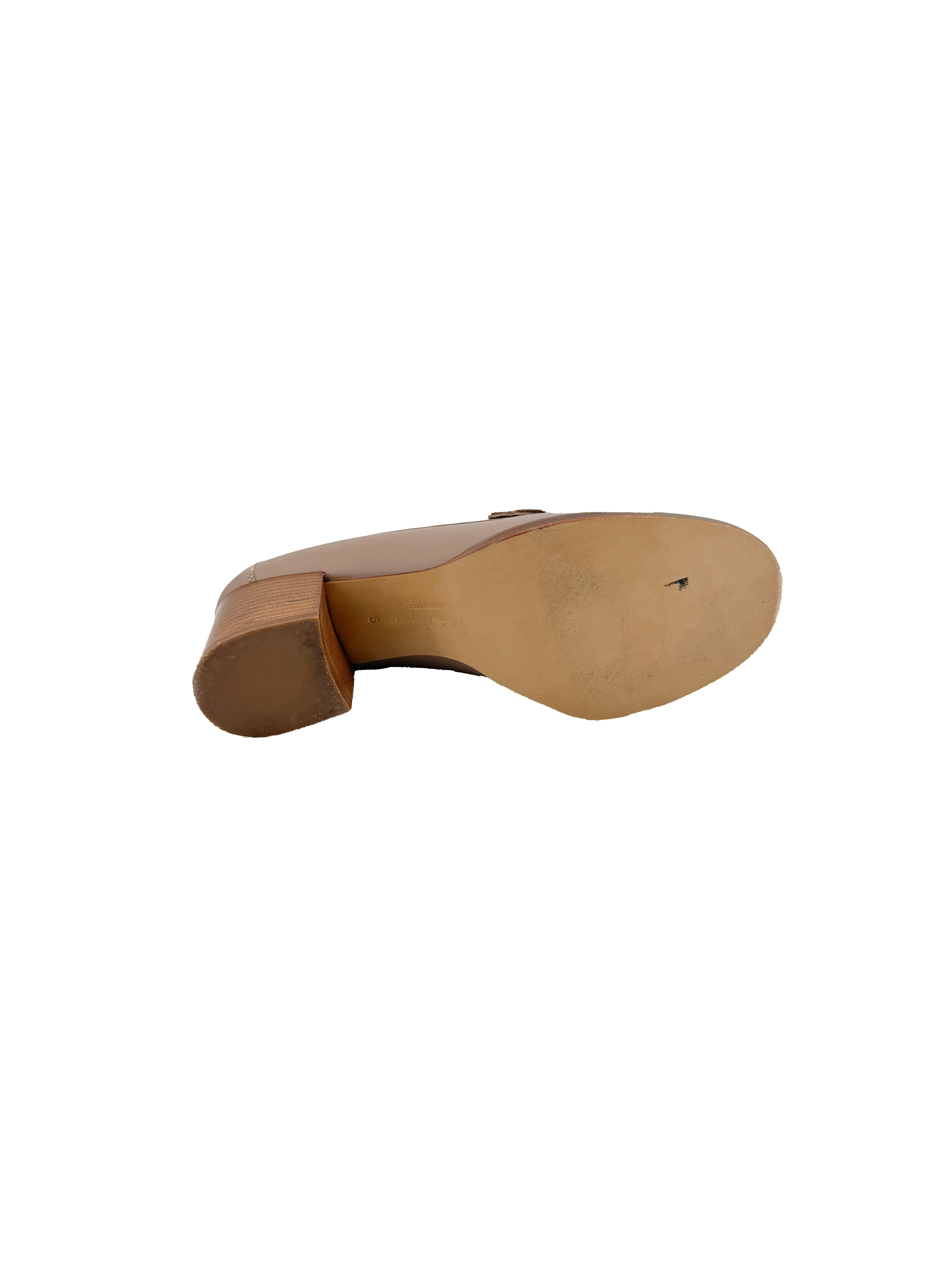 Salvatore Ferragamo tan leather heeled loafers size 6