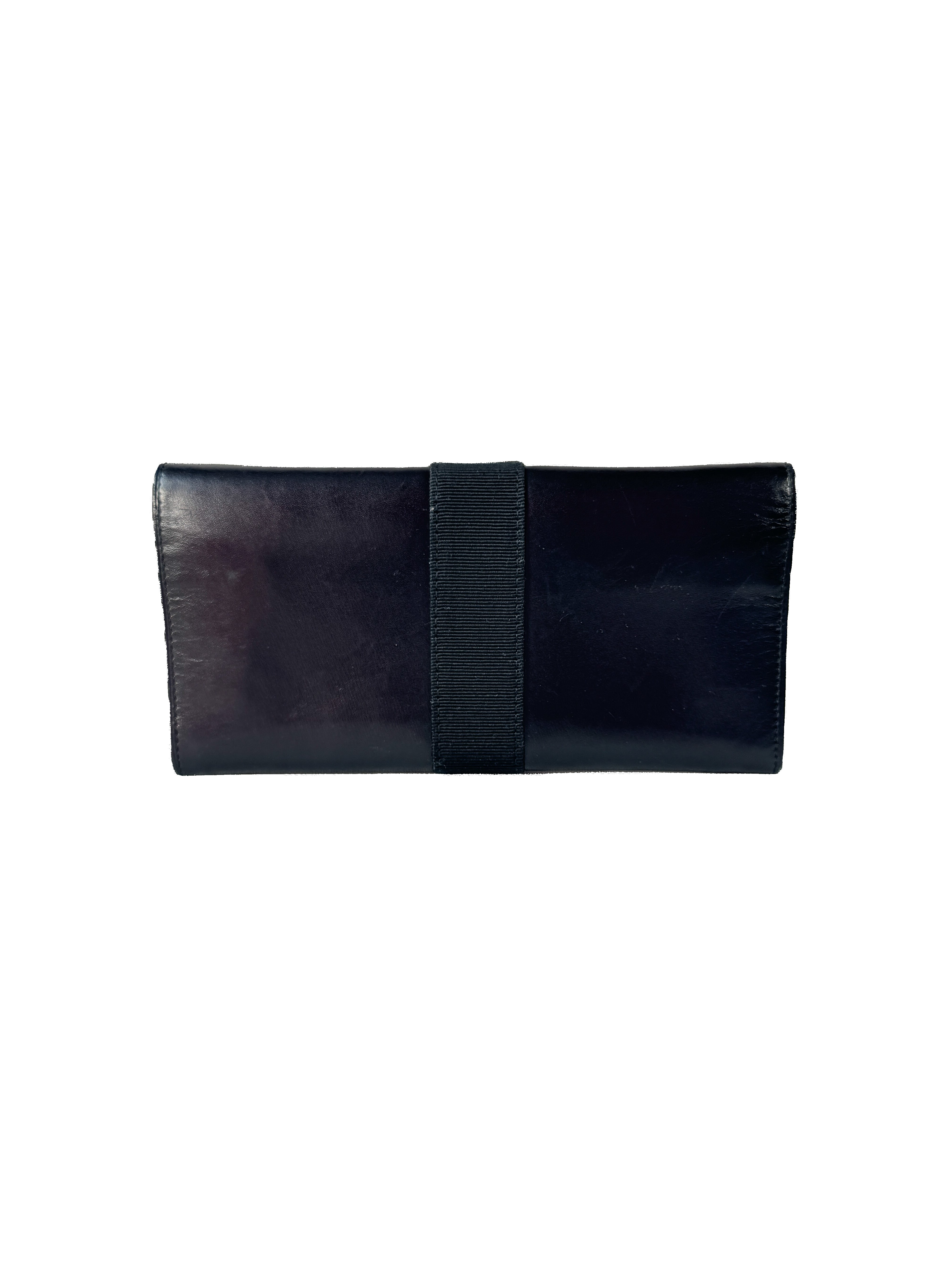 Salvatore Ferragamo black leather vintage Vera wallet  22 3059
