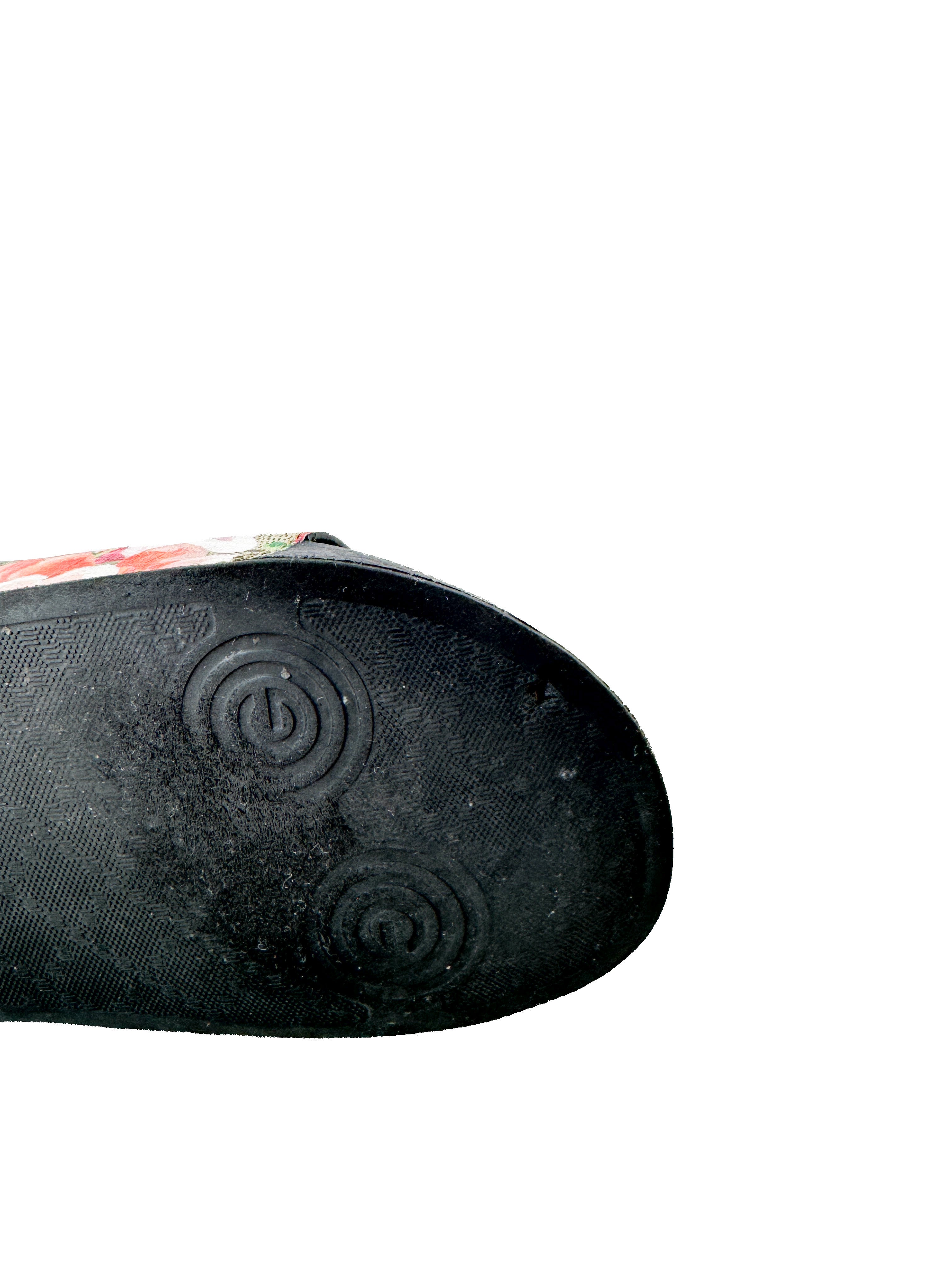 Gucci GG supreme bloom slides size 40 BOX