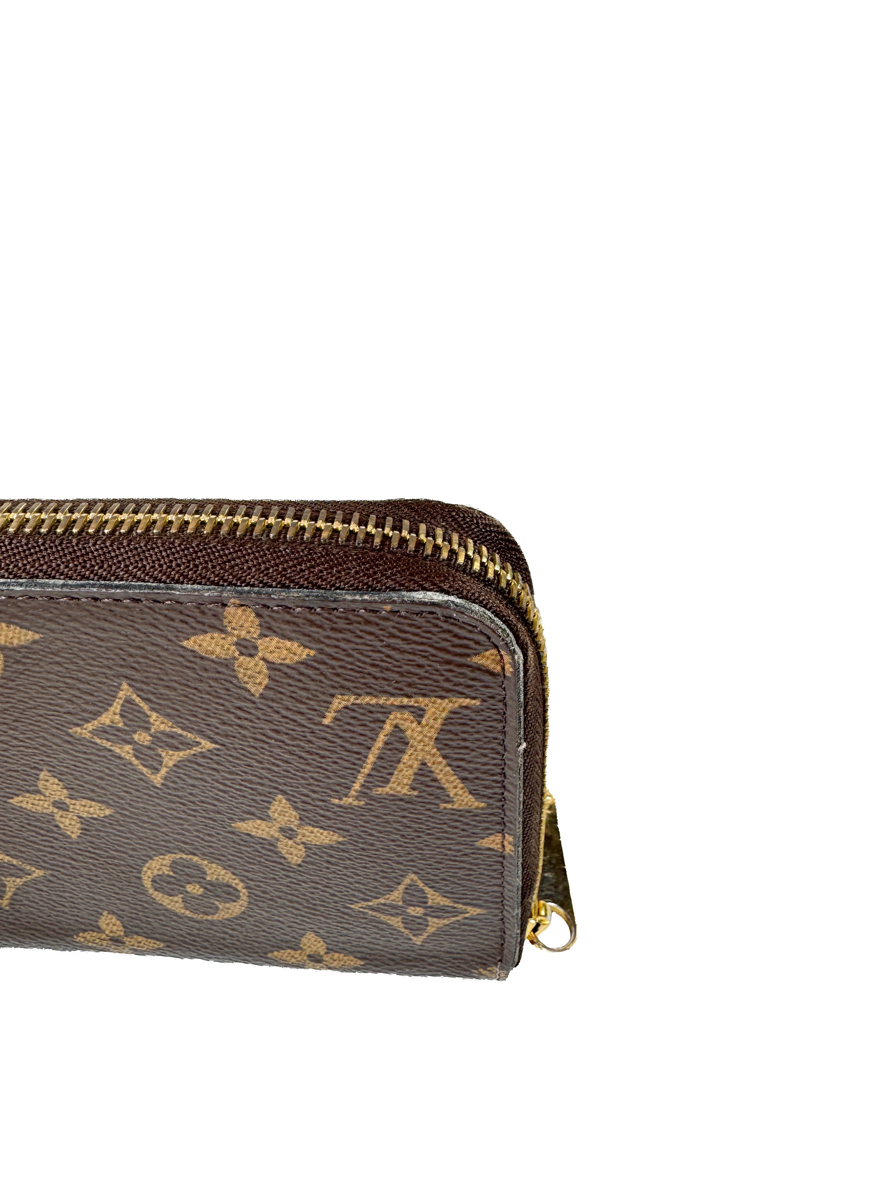 Louis Vuitton monogram red interior Zippy Wallet NM LM3189